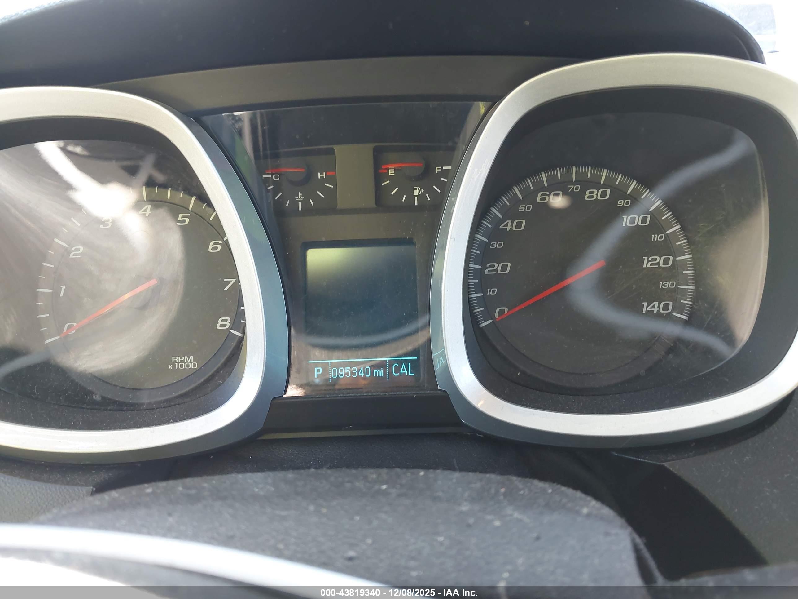 CHEVROLET EQUINOX image 7