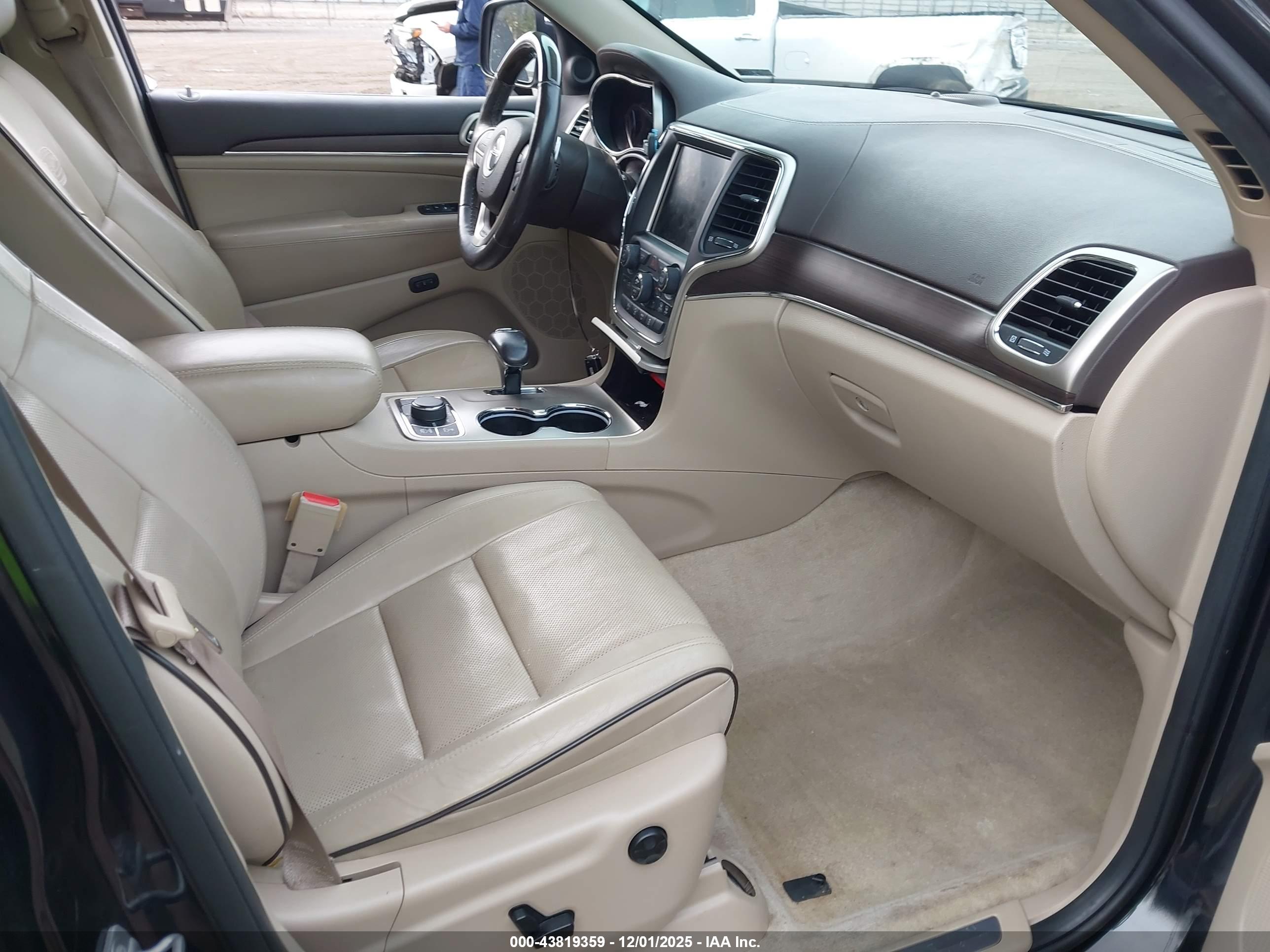 JEEP GRAND image 5