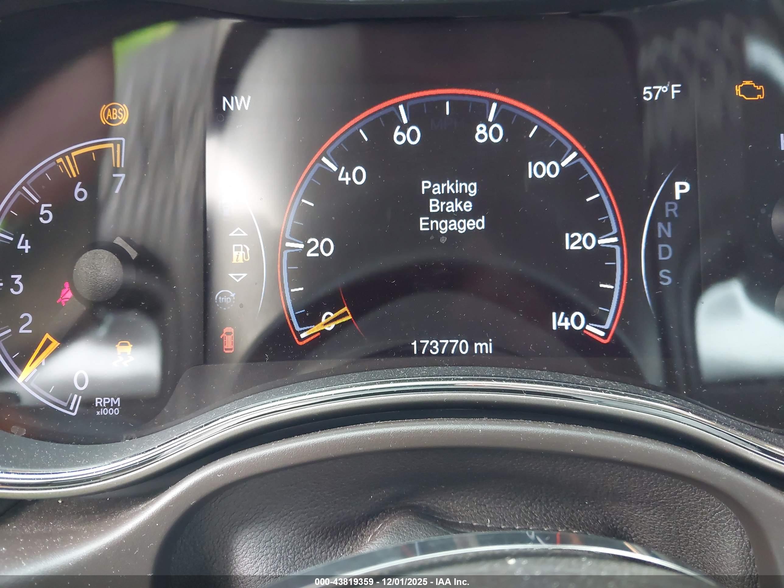 JEEP GRAND image 7