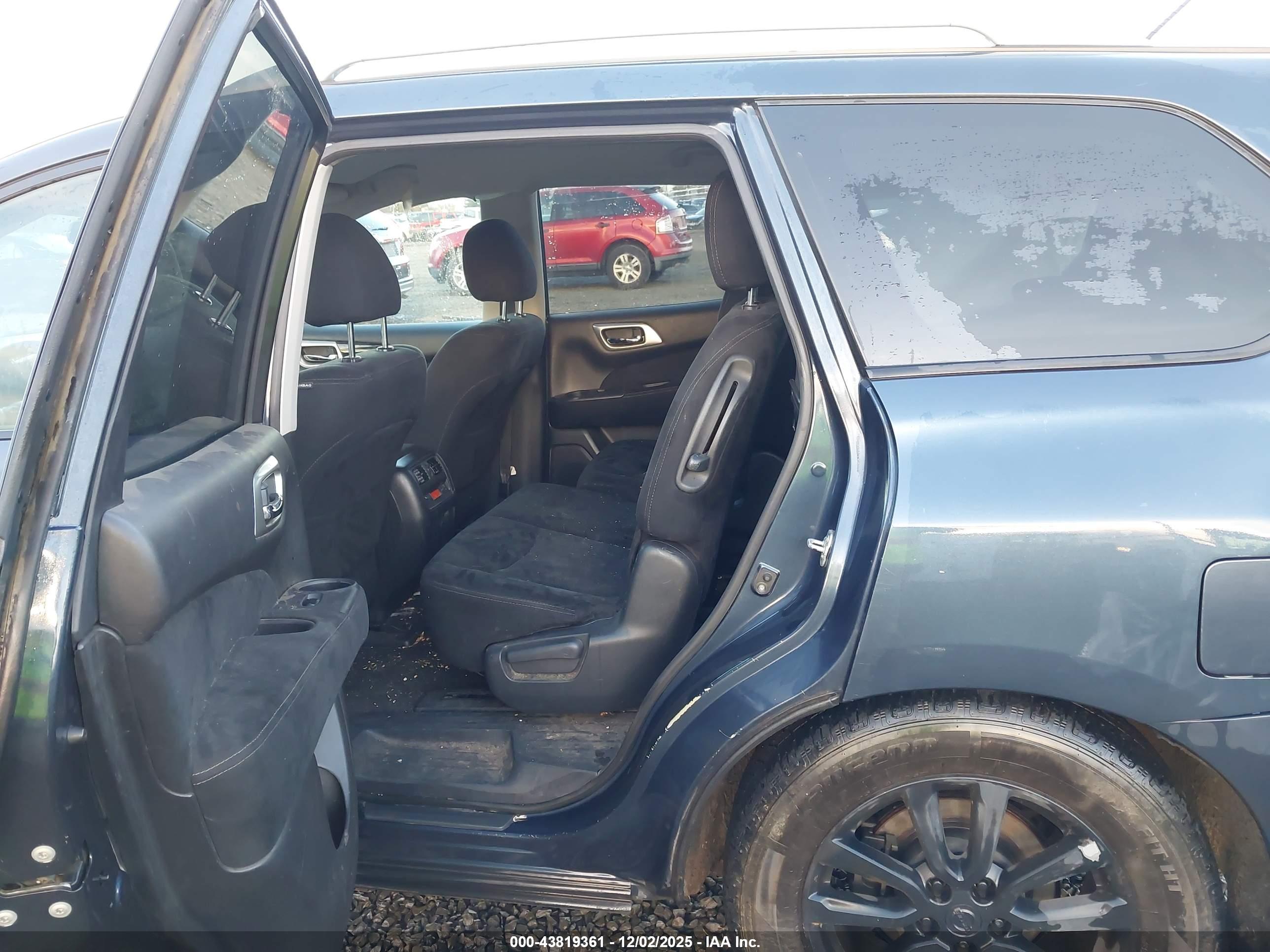NISSAN PATHFINDER image 8