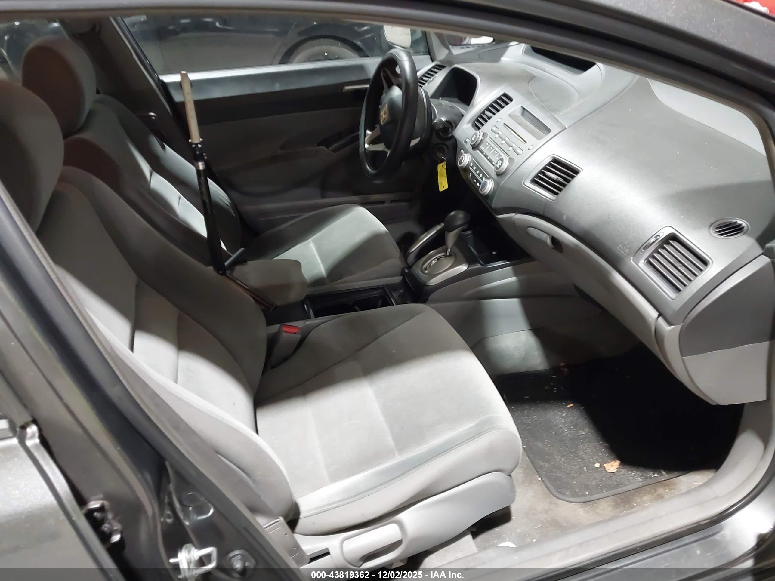 HONDA CIVIC image 5