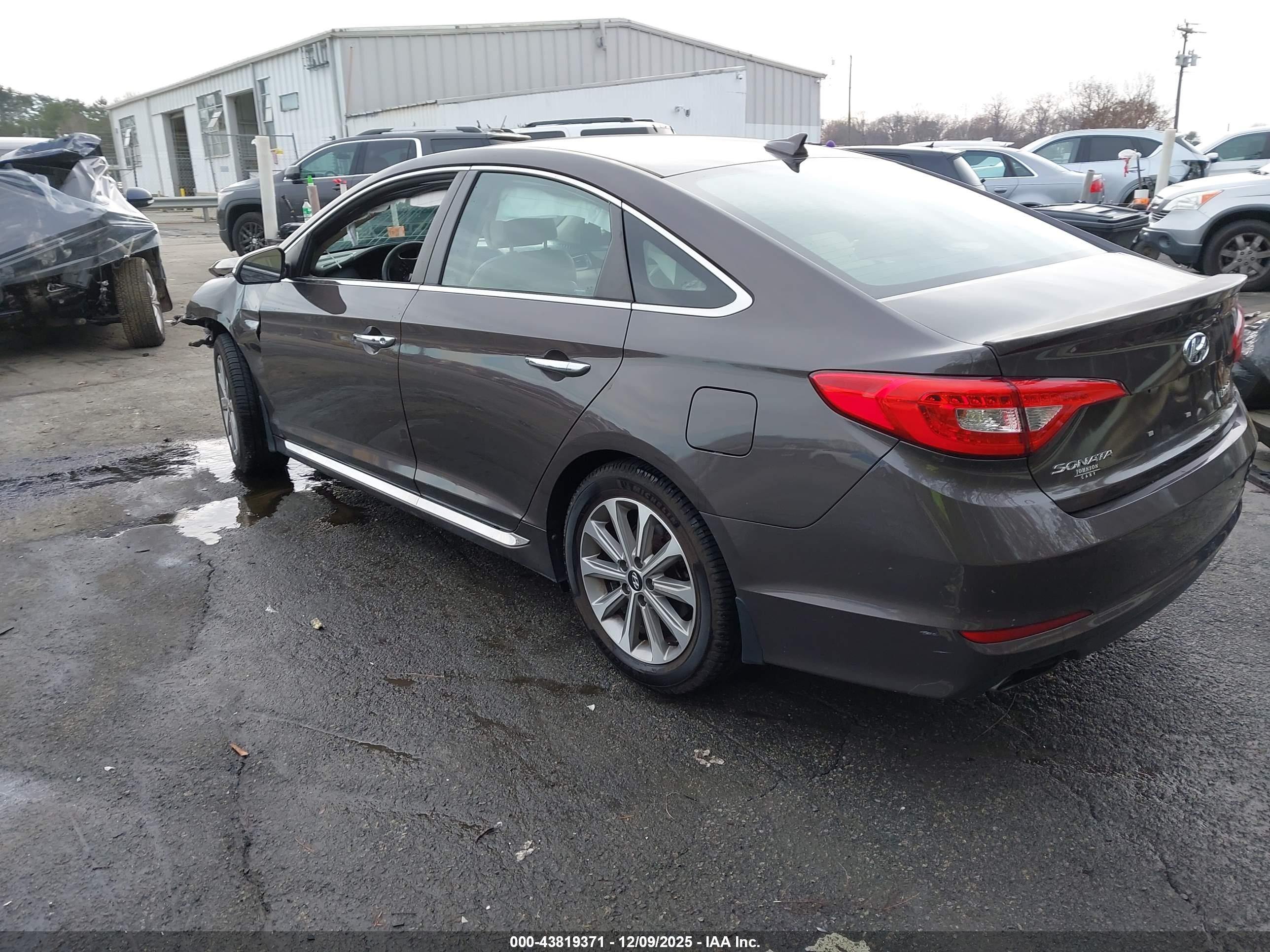 HYUNDAI SONATA image 3