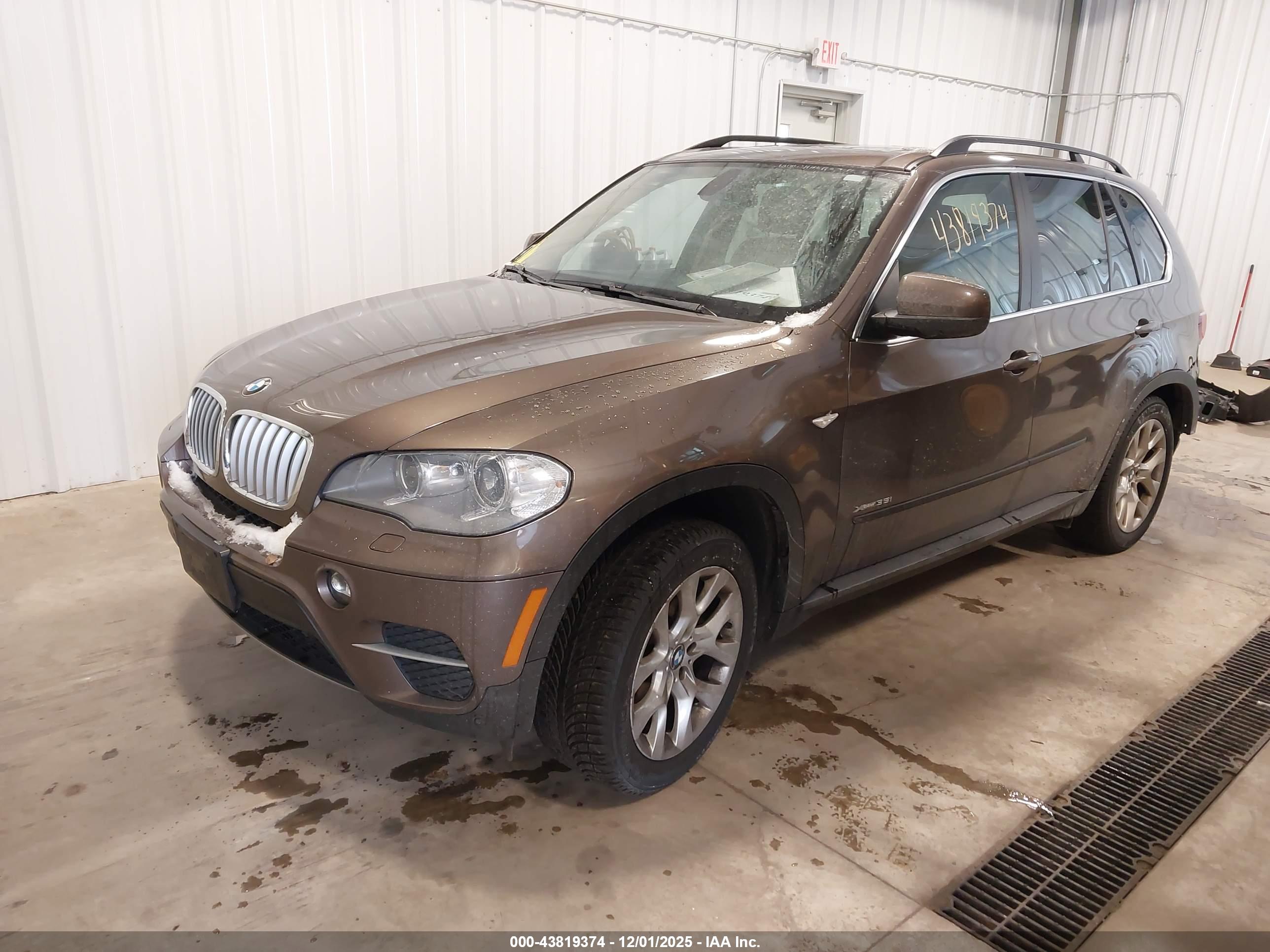 BMW X5 image 2