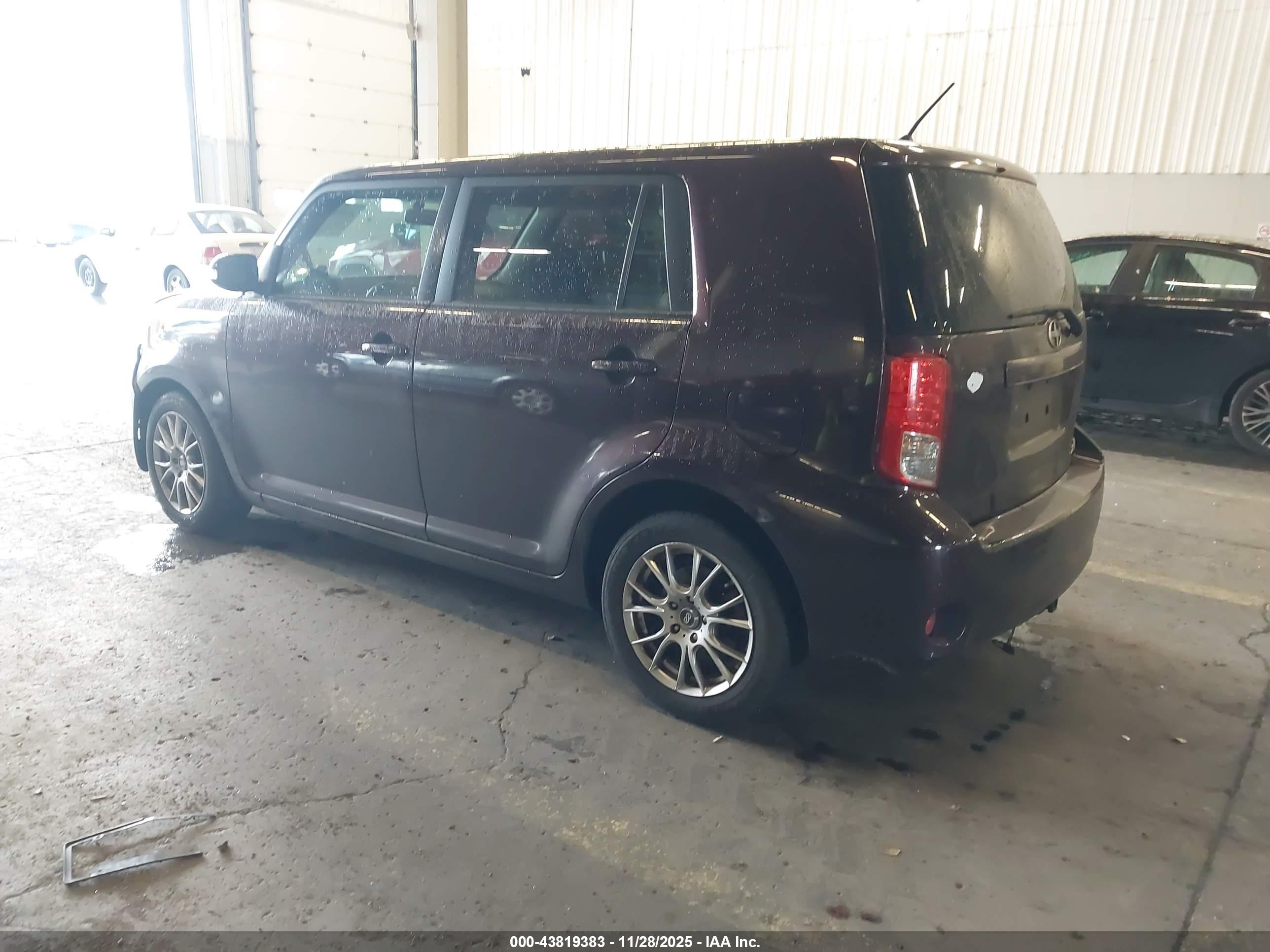 SCION XB image 3