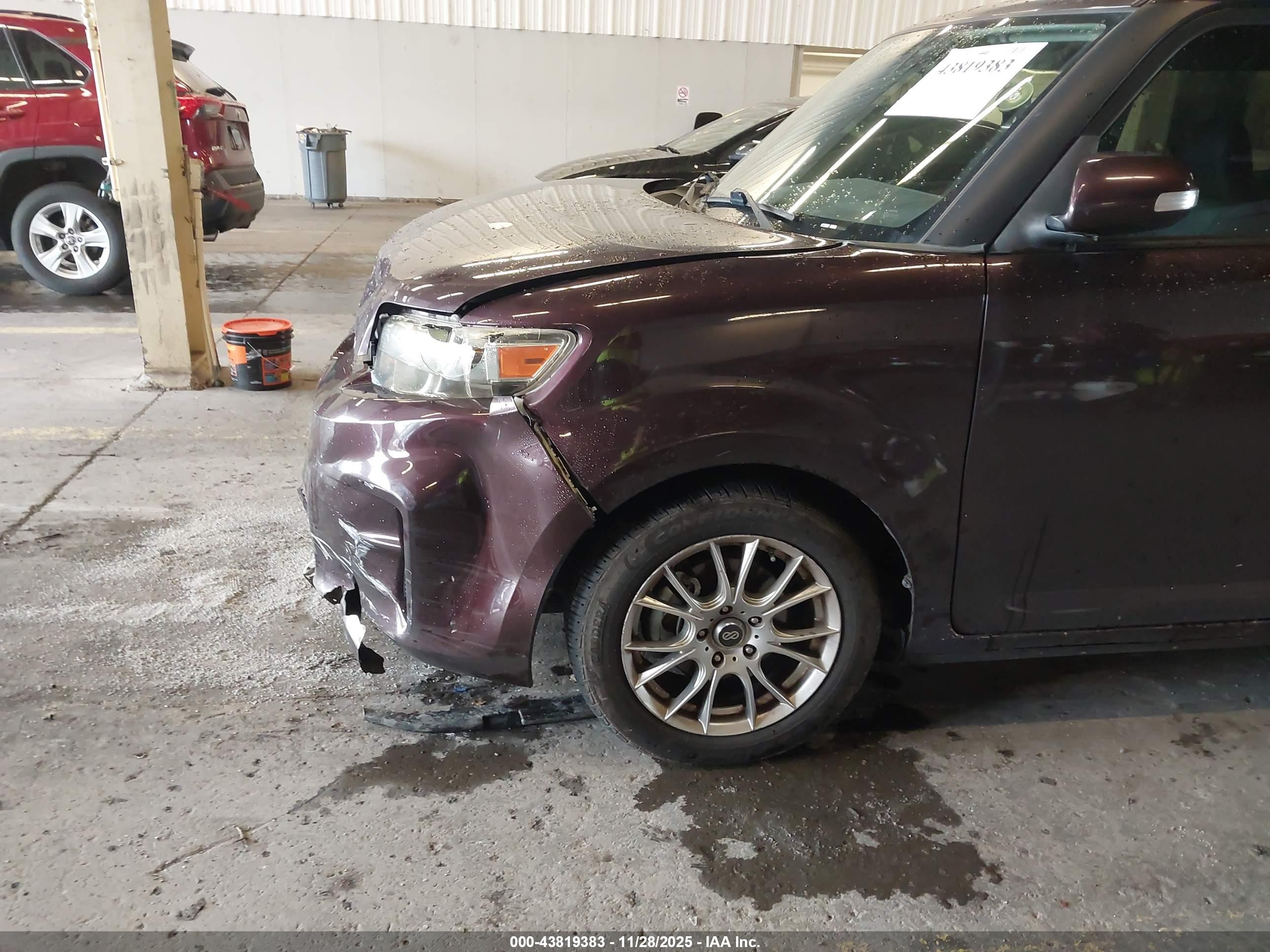 SCION XB image 6