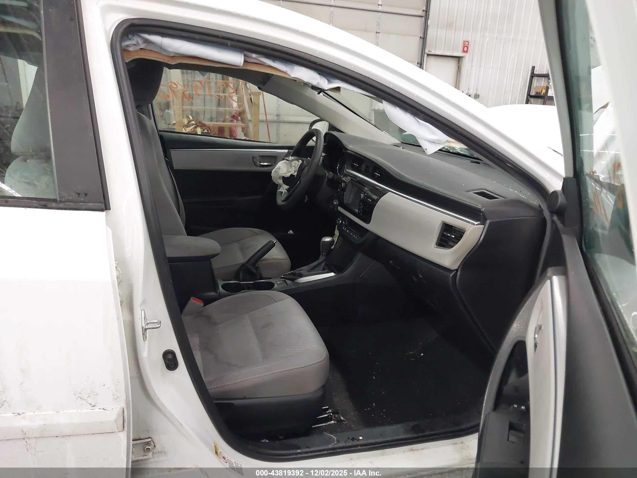 TOYOTA COROLLA image 5