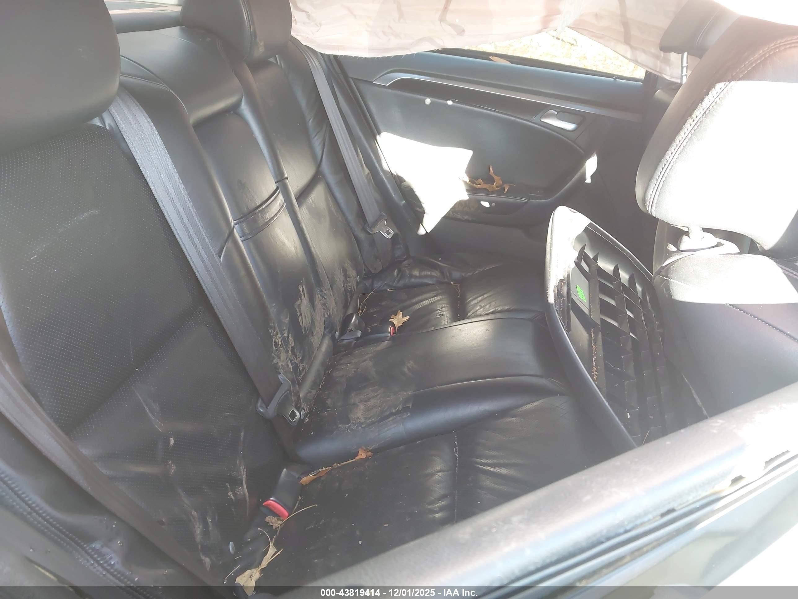 ACURA TL image 8