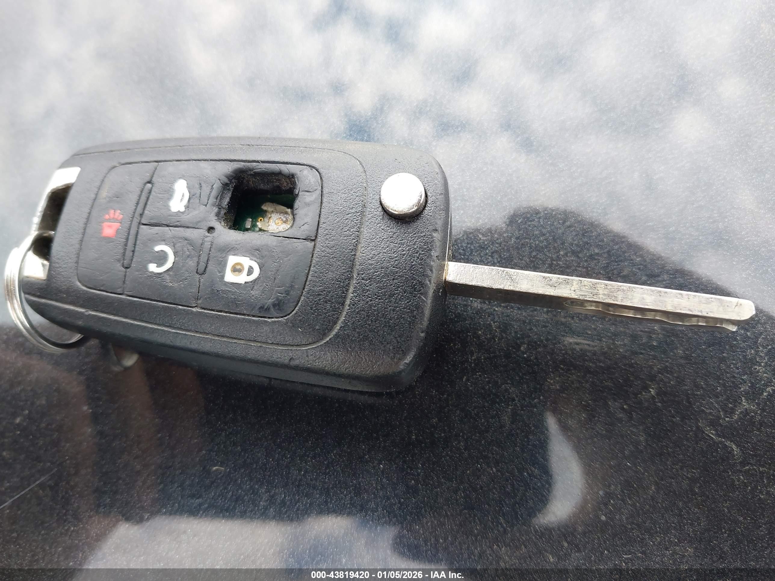CHEVROLET EQUINOX image 11