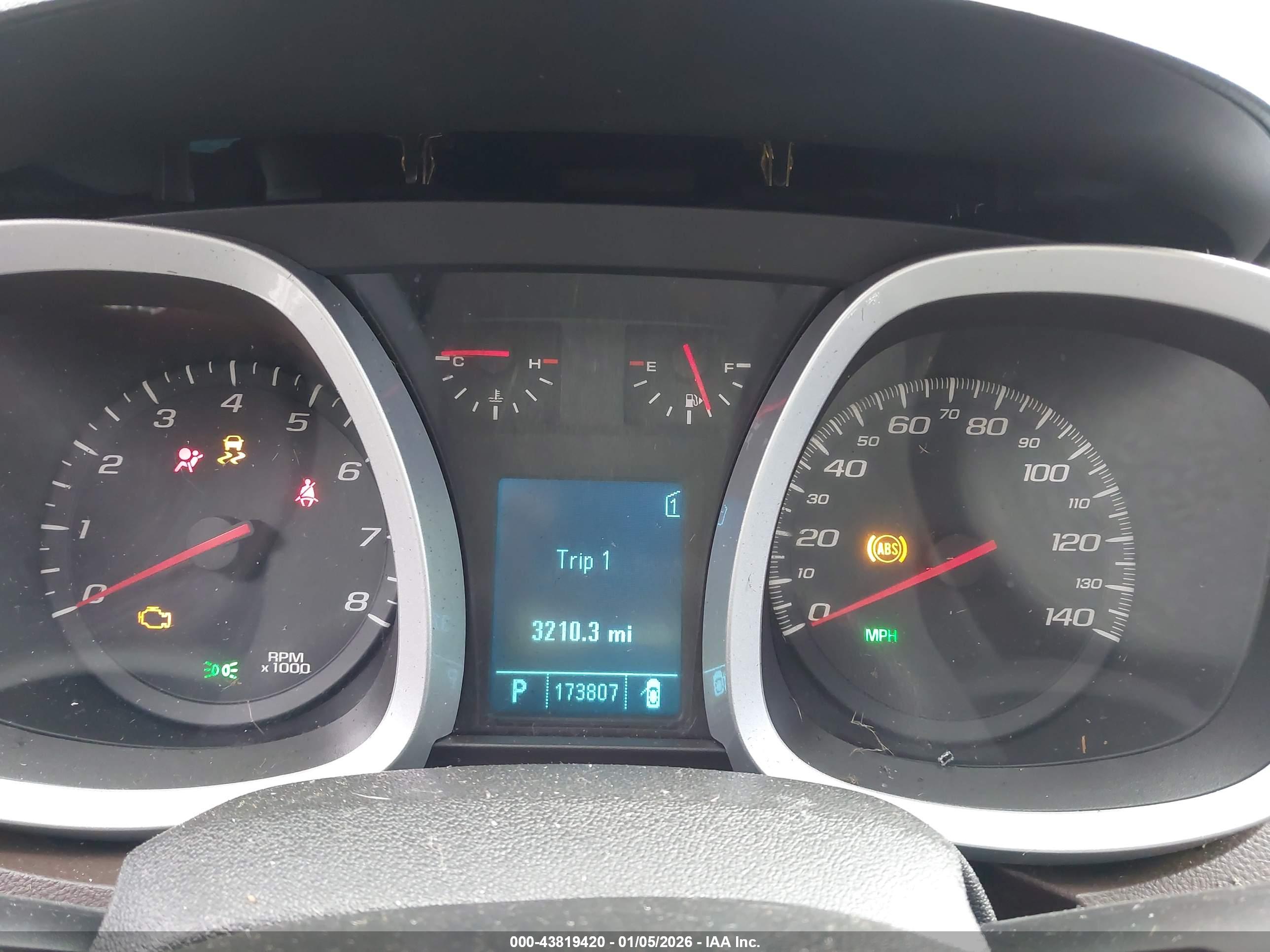 CHEVROLET EQUINOX image 7
