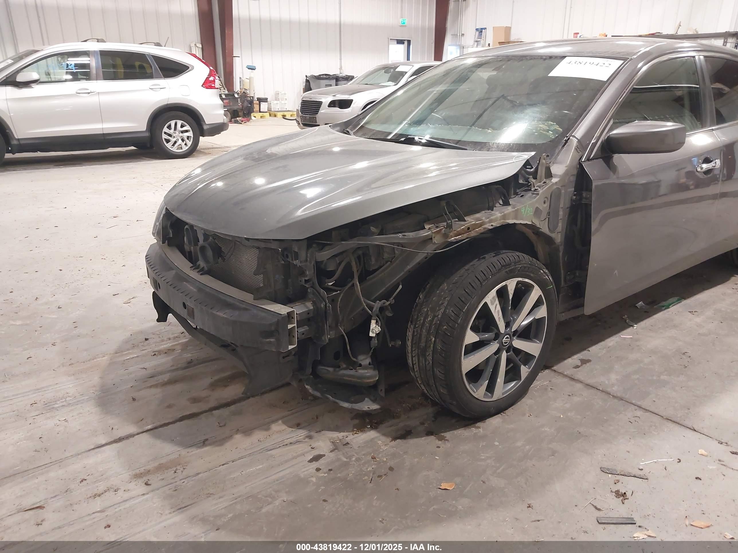 NISSAN ALTIMA image 6