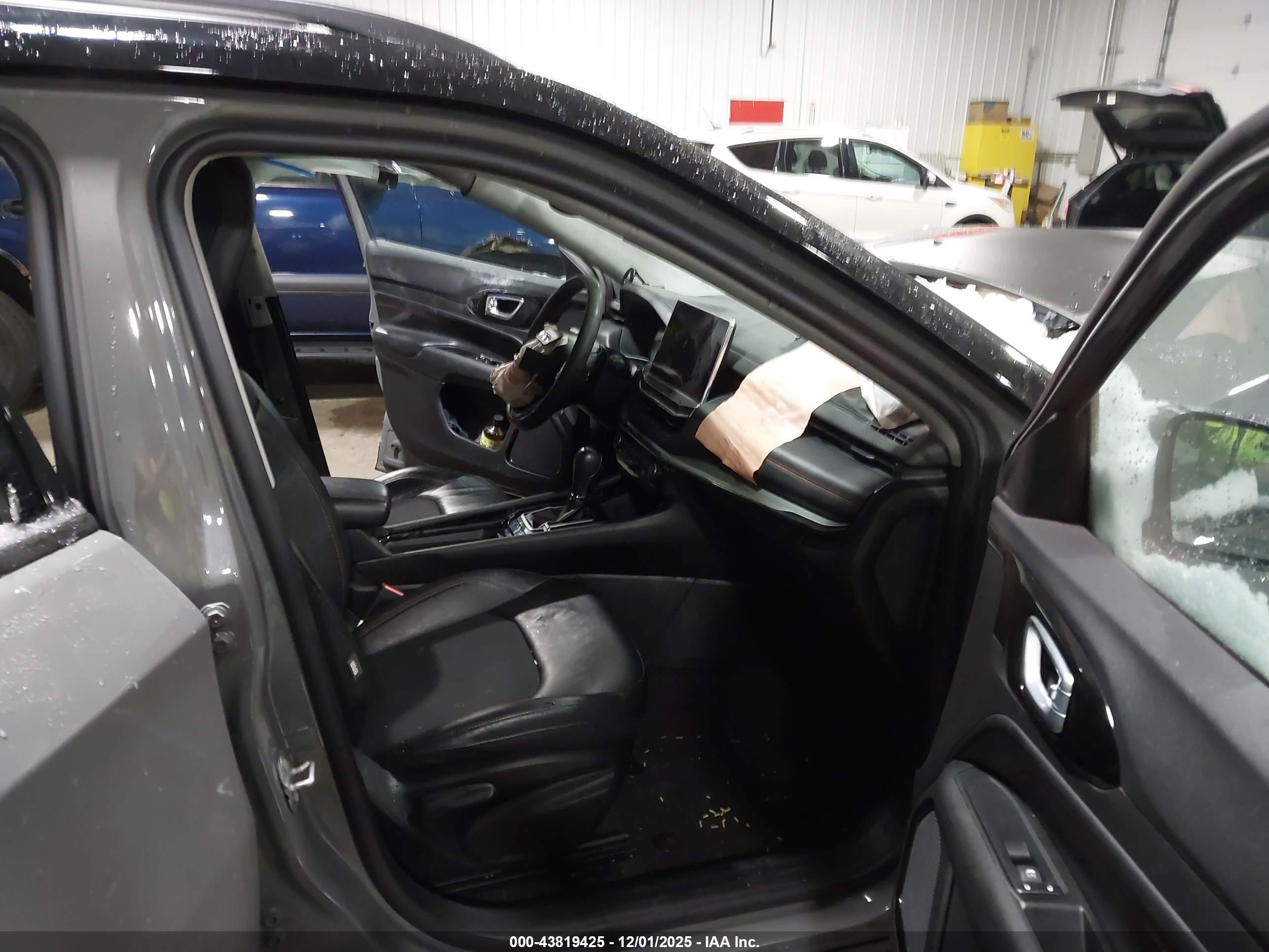 JEEP COMPASS image 5