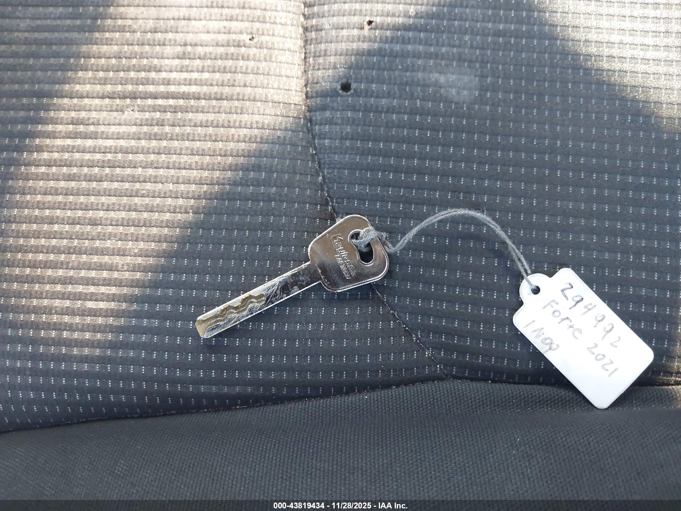 KIA FORTE image 11