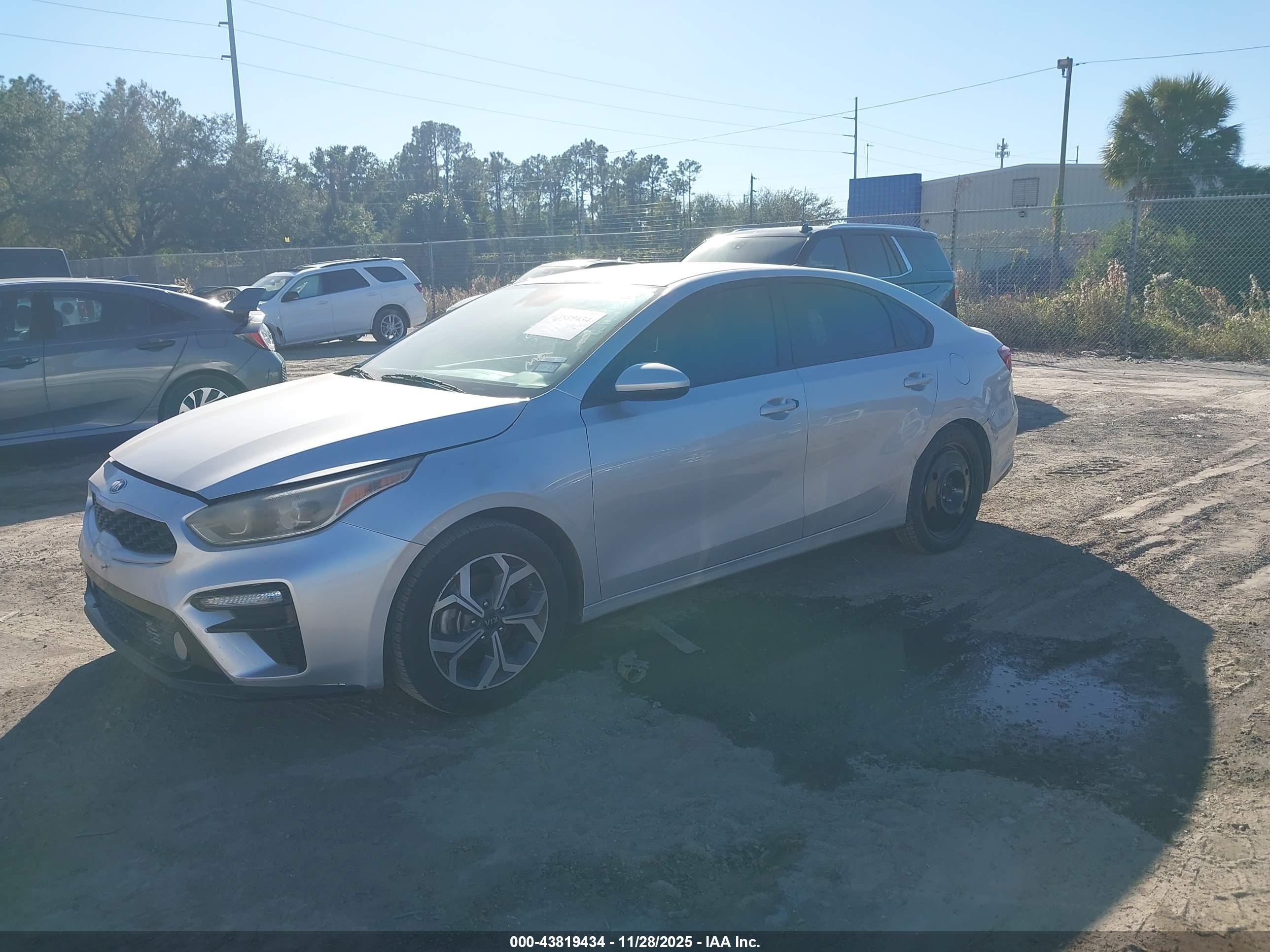 KIA FORTE image 2