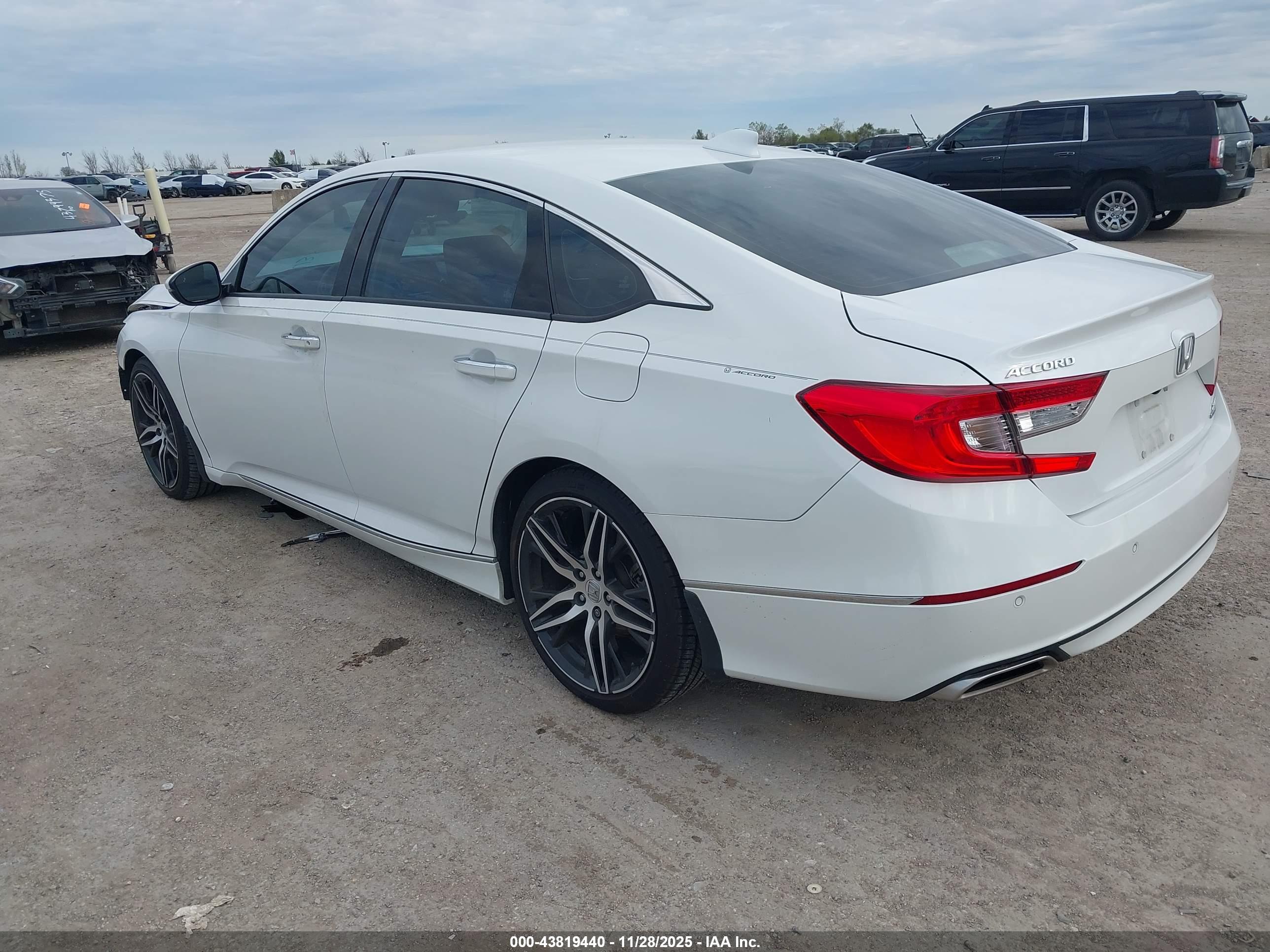 HONDA ACCORD image 3