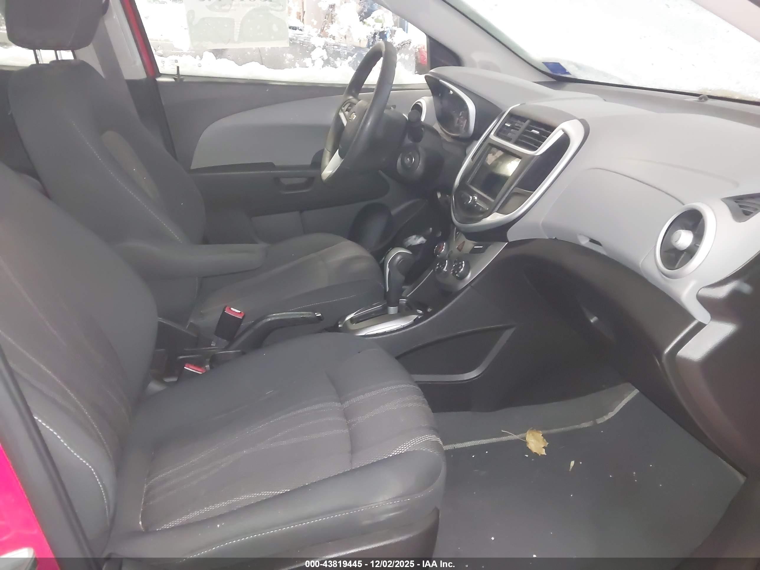 CHEVROLET SONIC image 5
