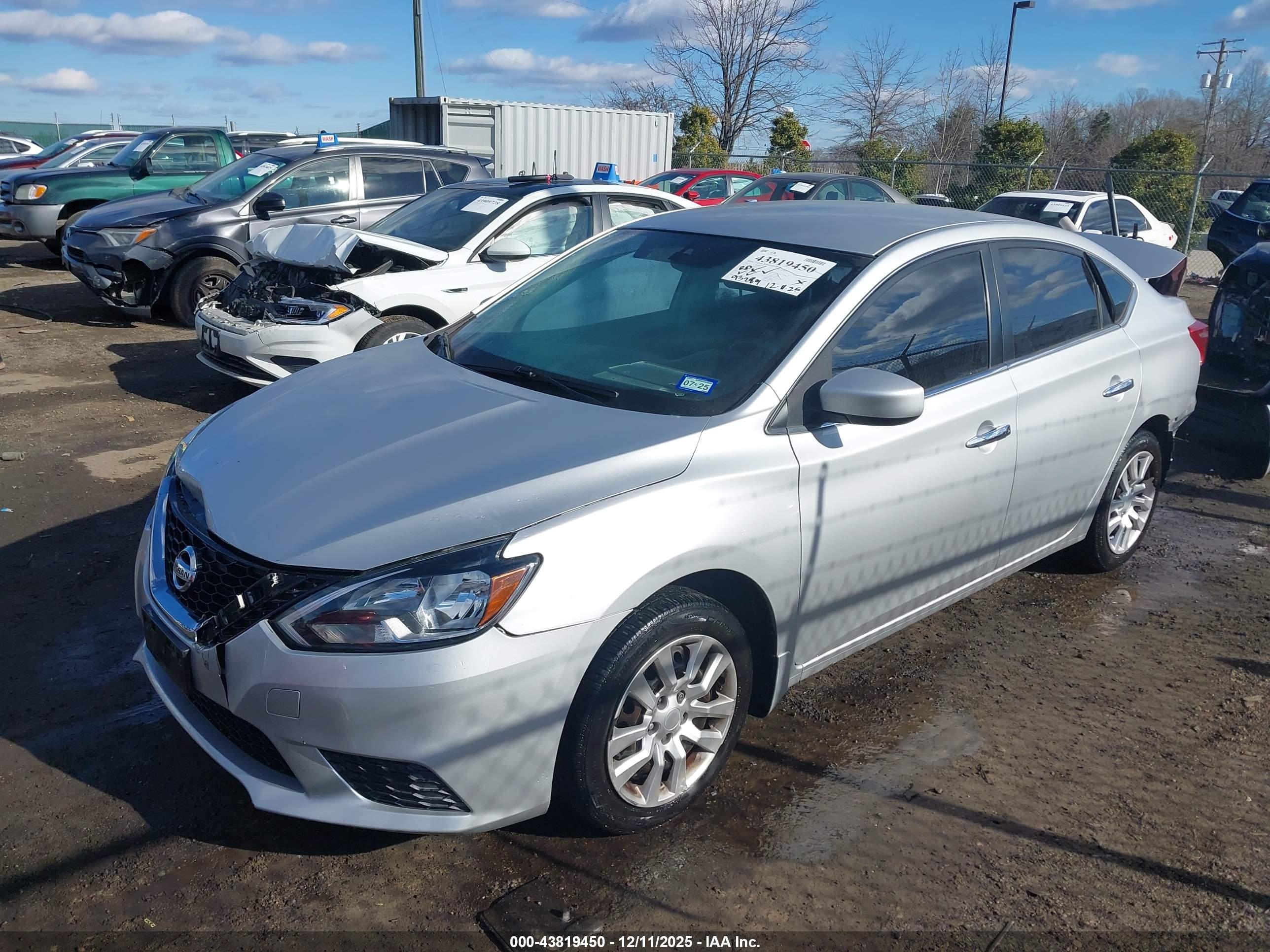 NISSAN SENTRA image 2