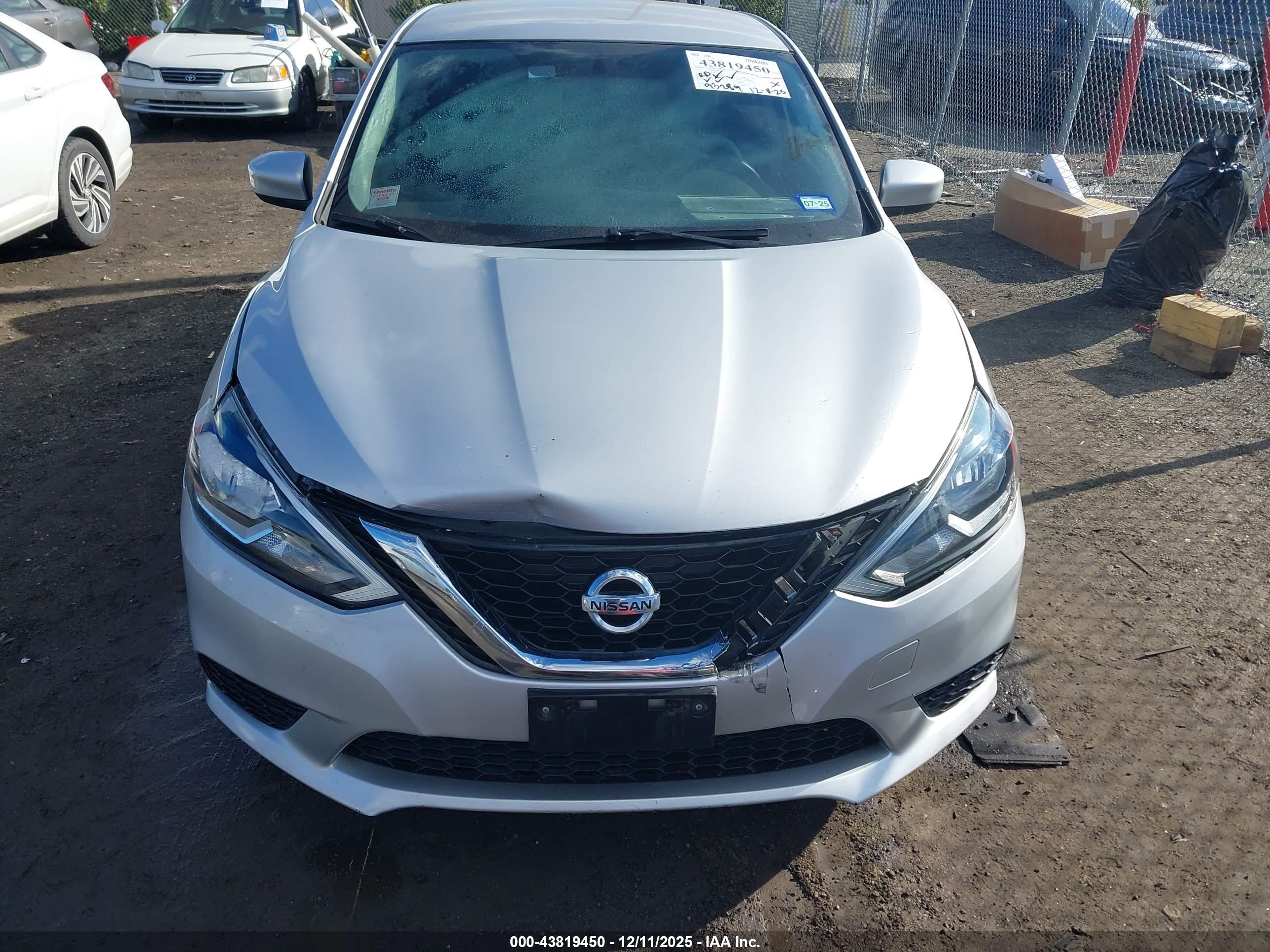 NISSAN SENTRA image 6