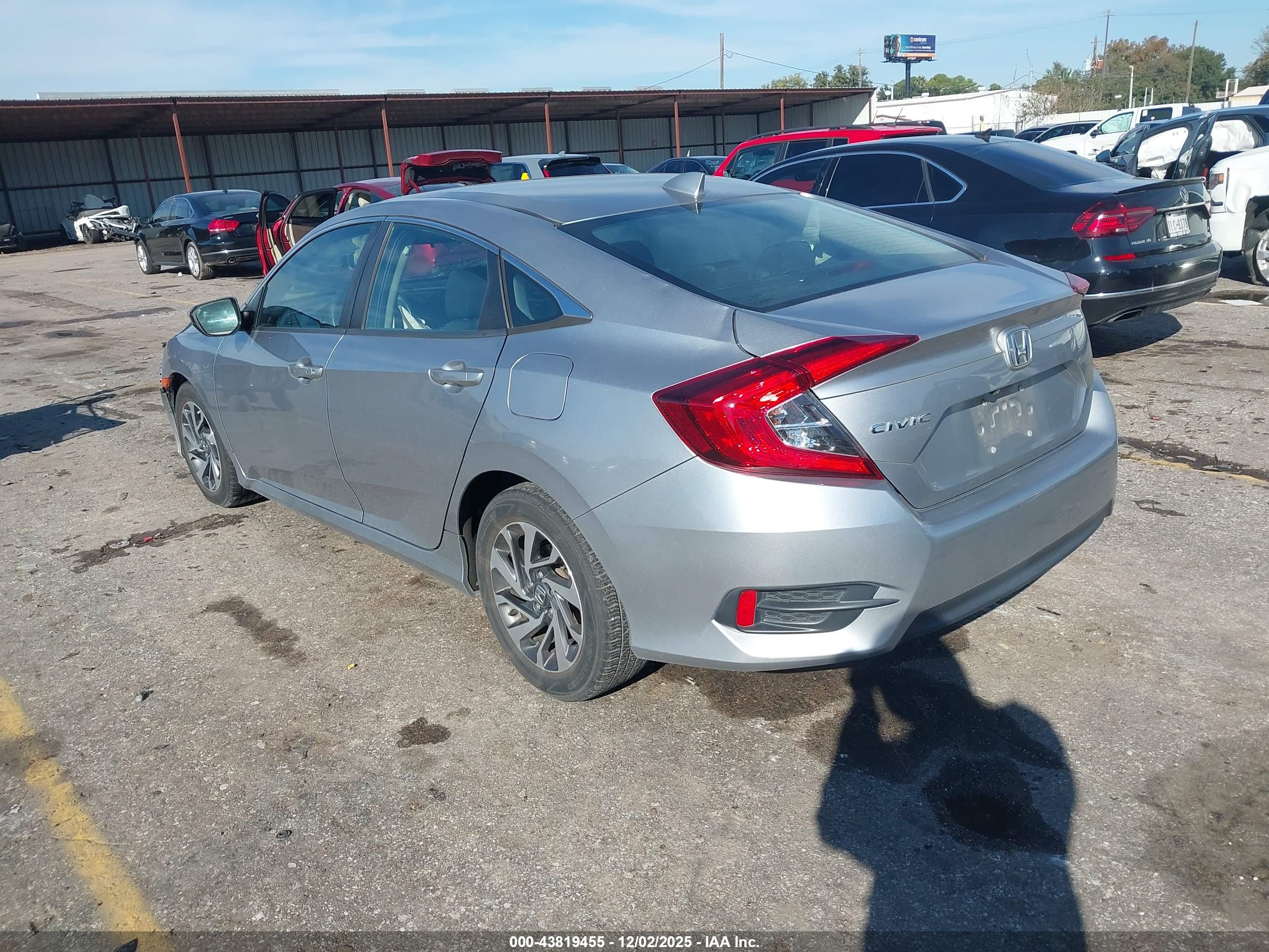 HONDA CIVIC image 3