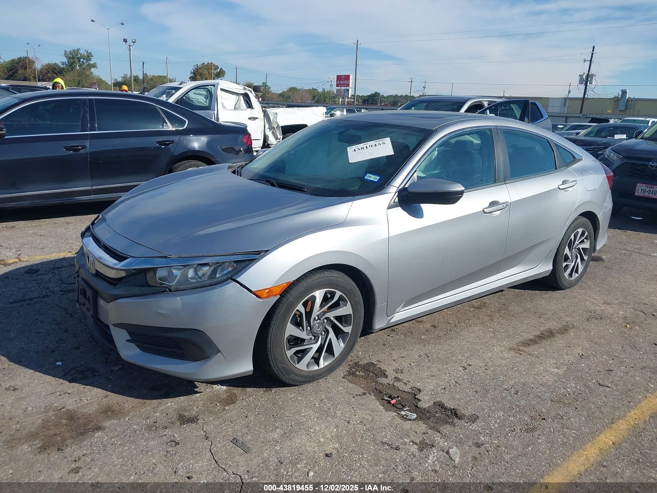 HONDA CIVIC image 6