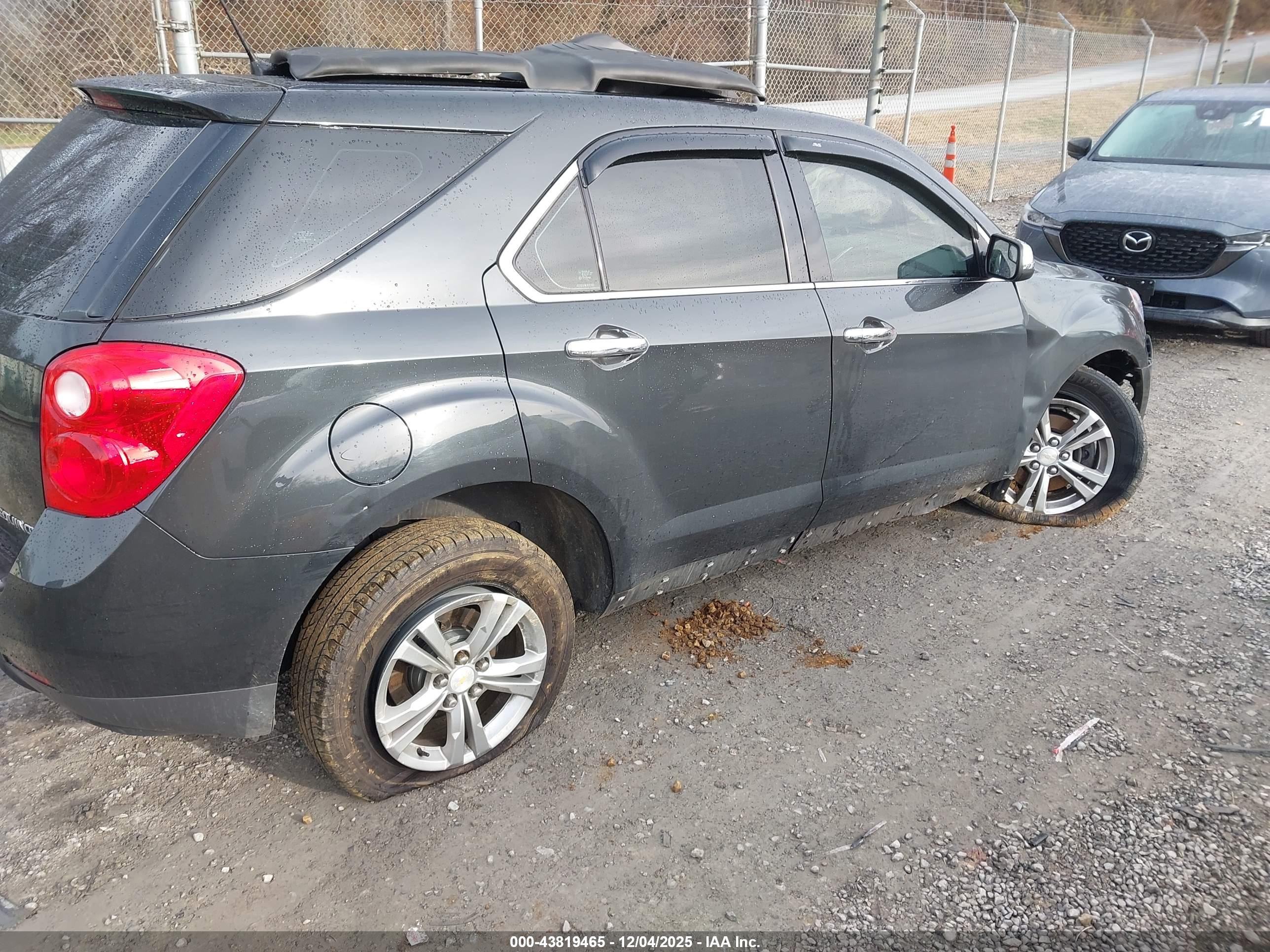 CHEVROLET EQUINOX image 4