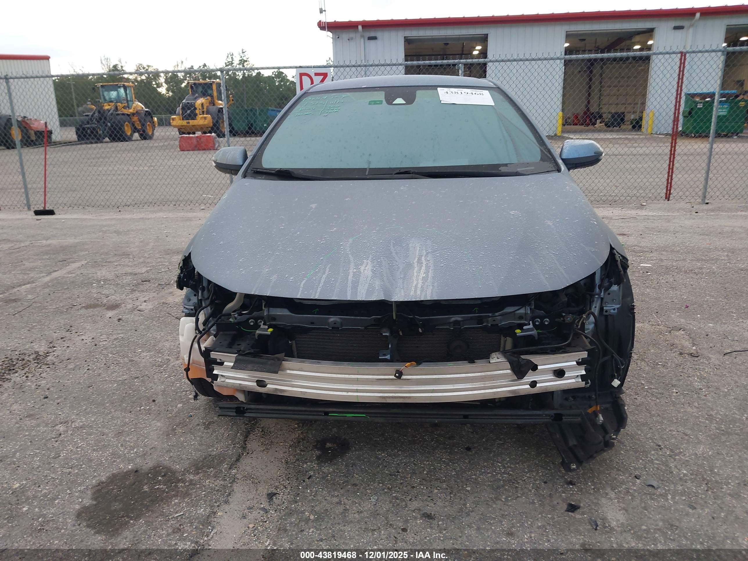 TOYOTA COROLLA image 6