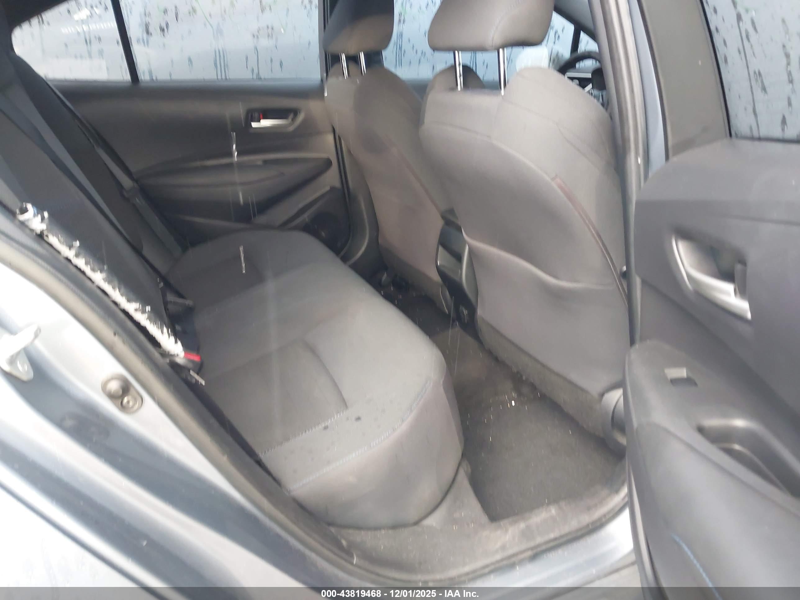 TOYOTA COROLLA image 8