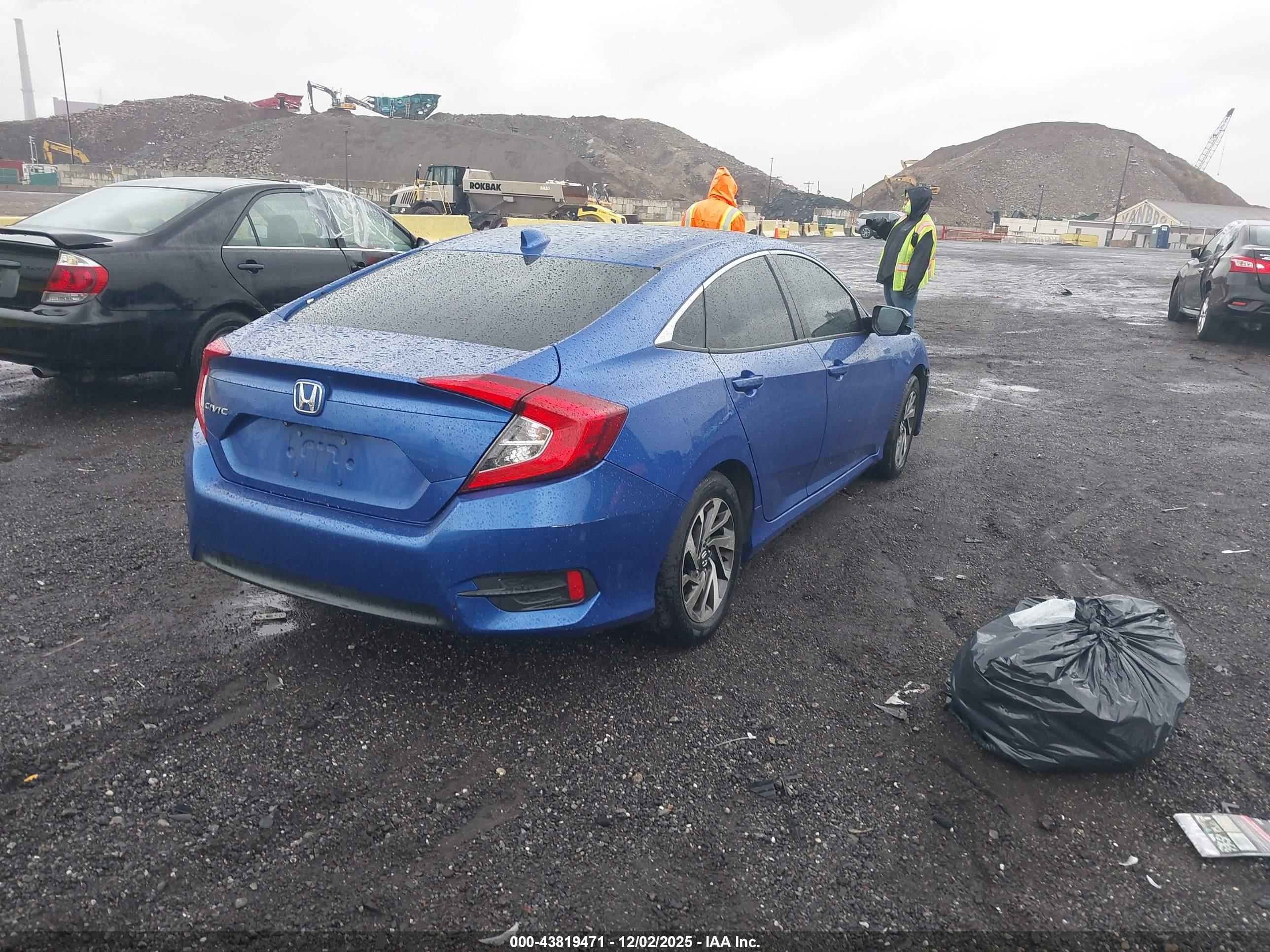 HONDA CIVIC image 4