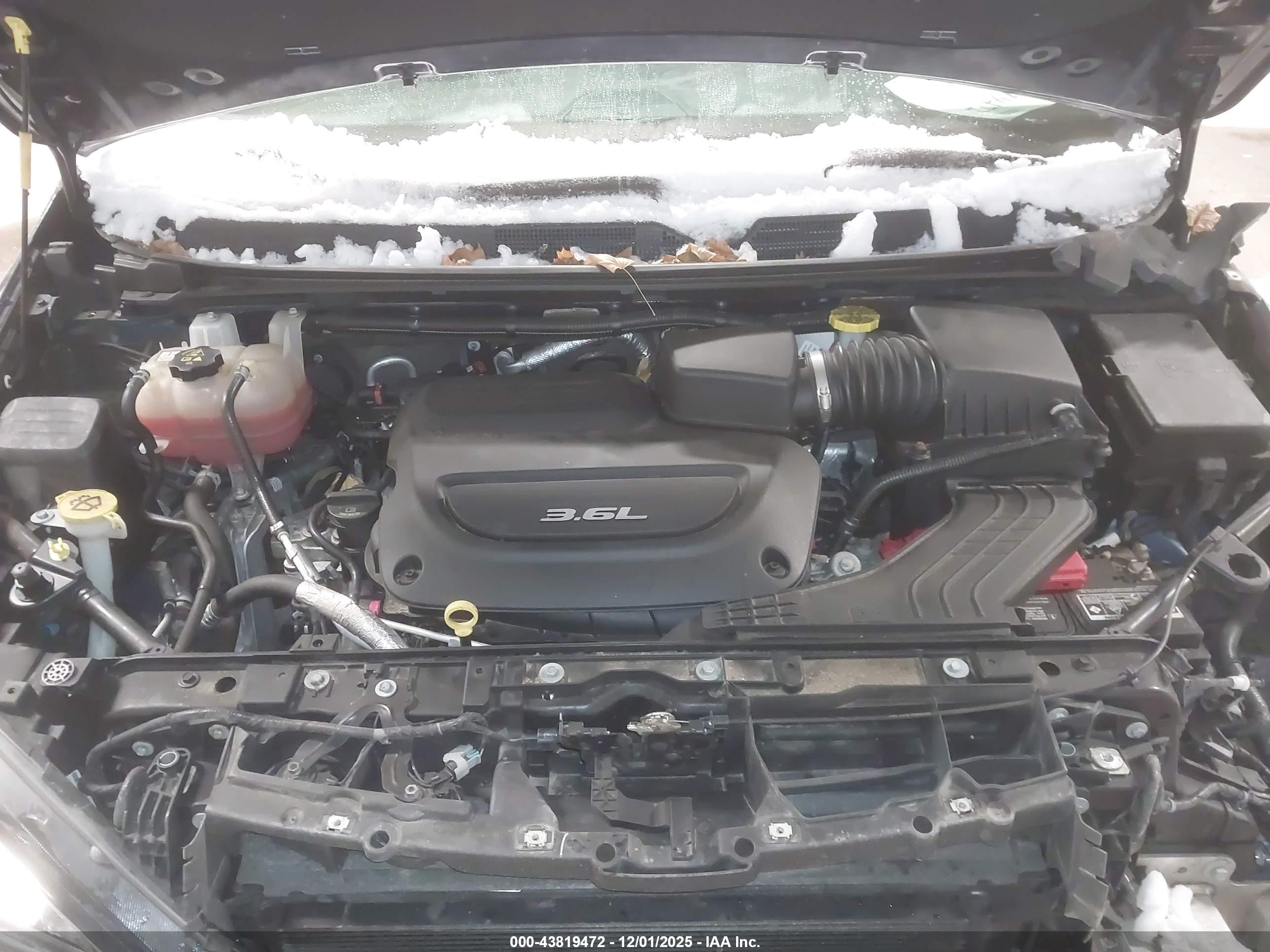CHRYSLER PACIFICA image 10