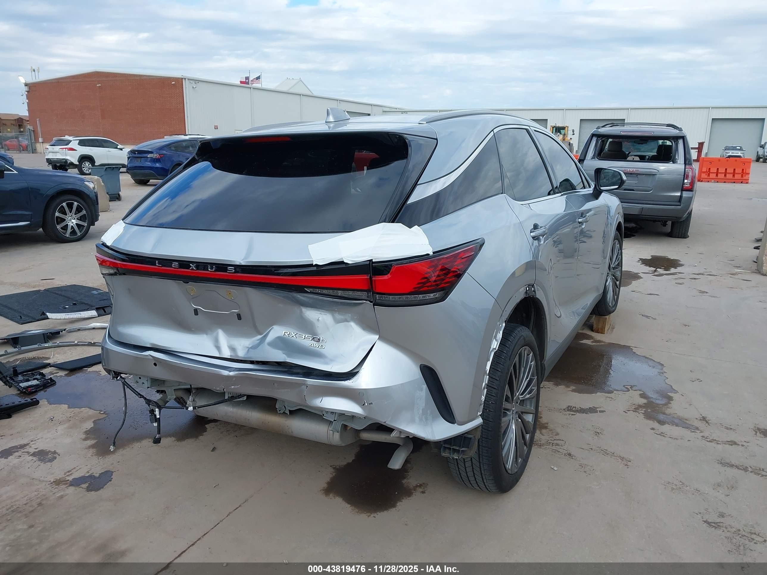 LEXUS RX image 4