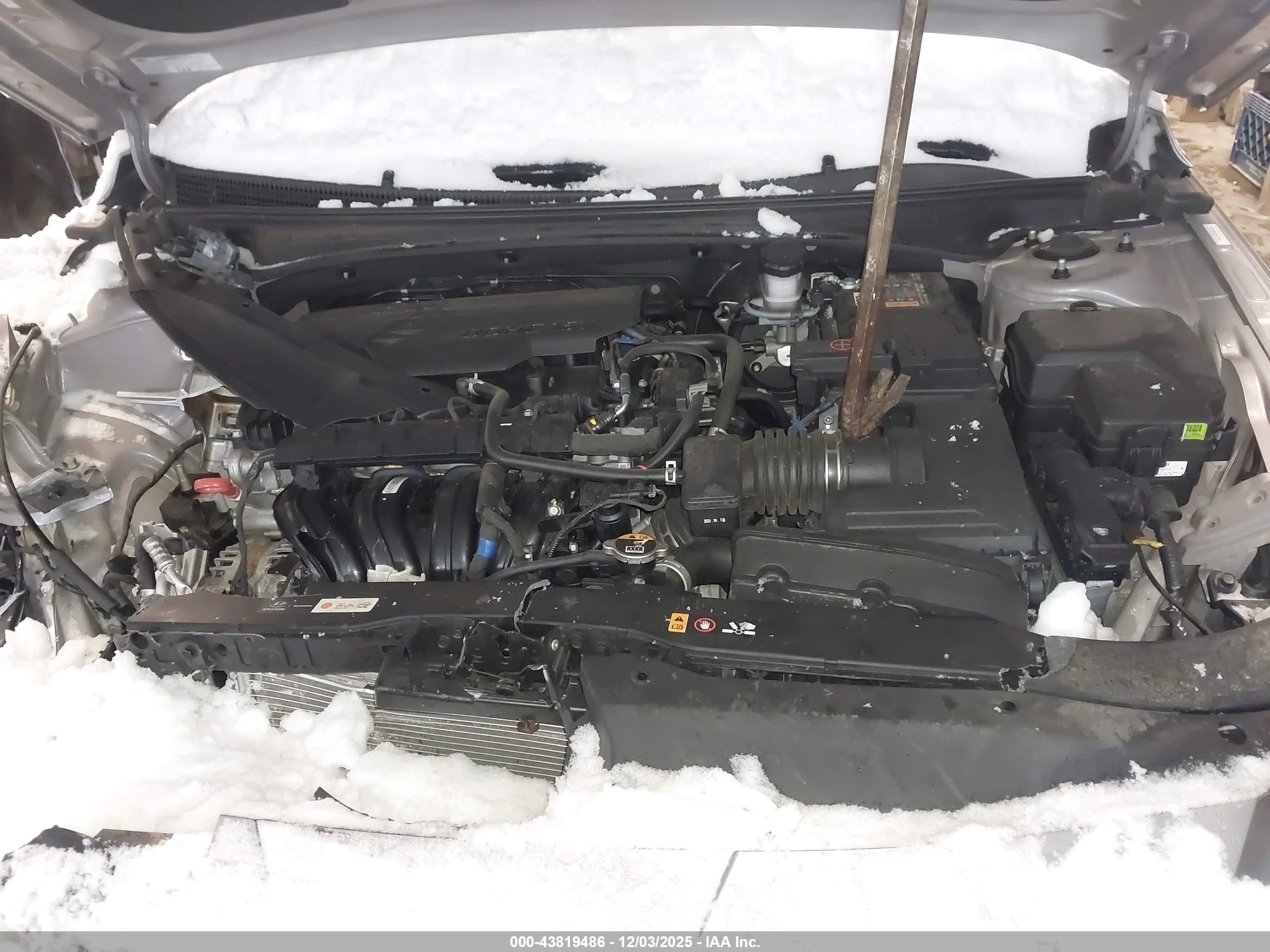 HYUNDAI ELANTRA image 10