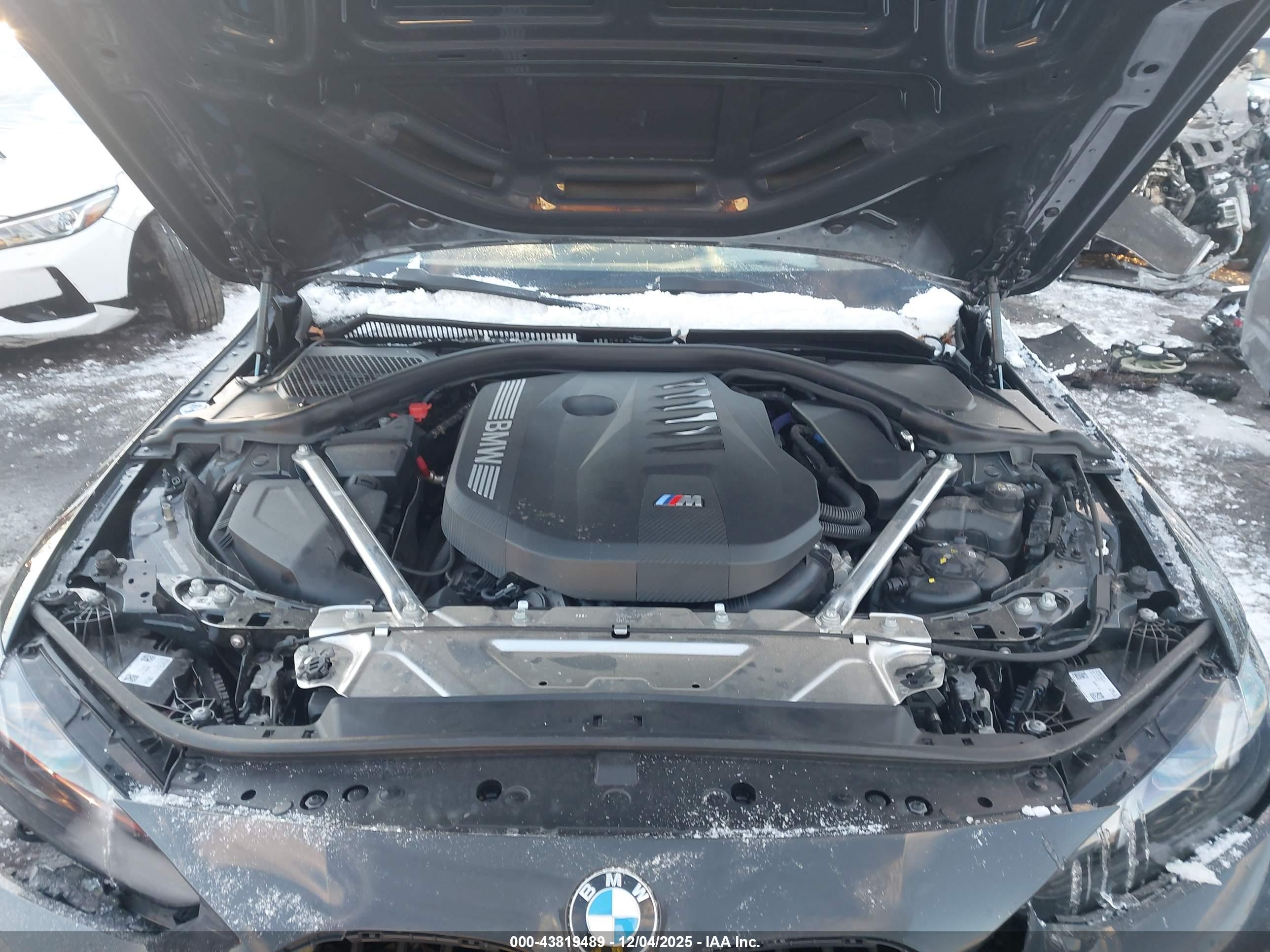 BMW M440I image 10
