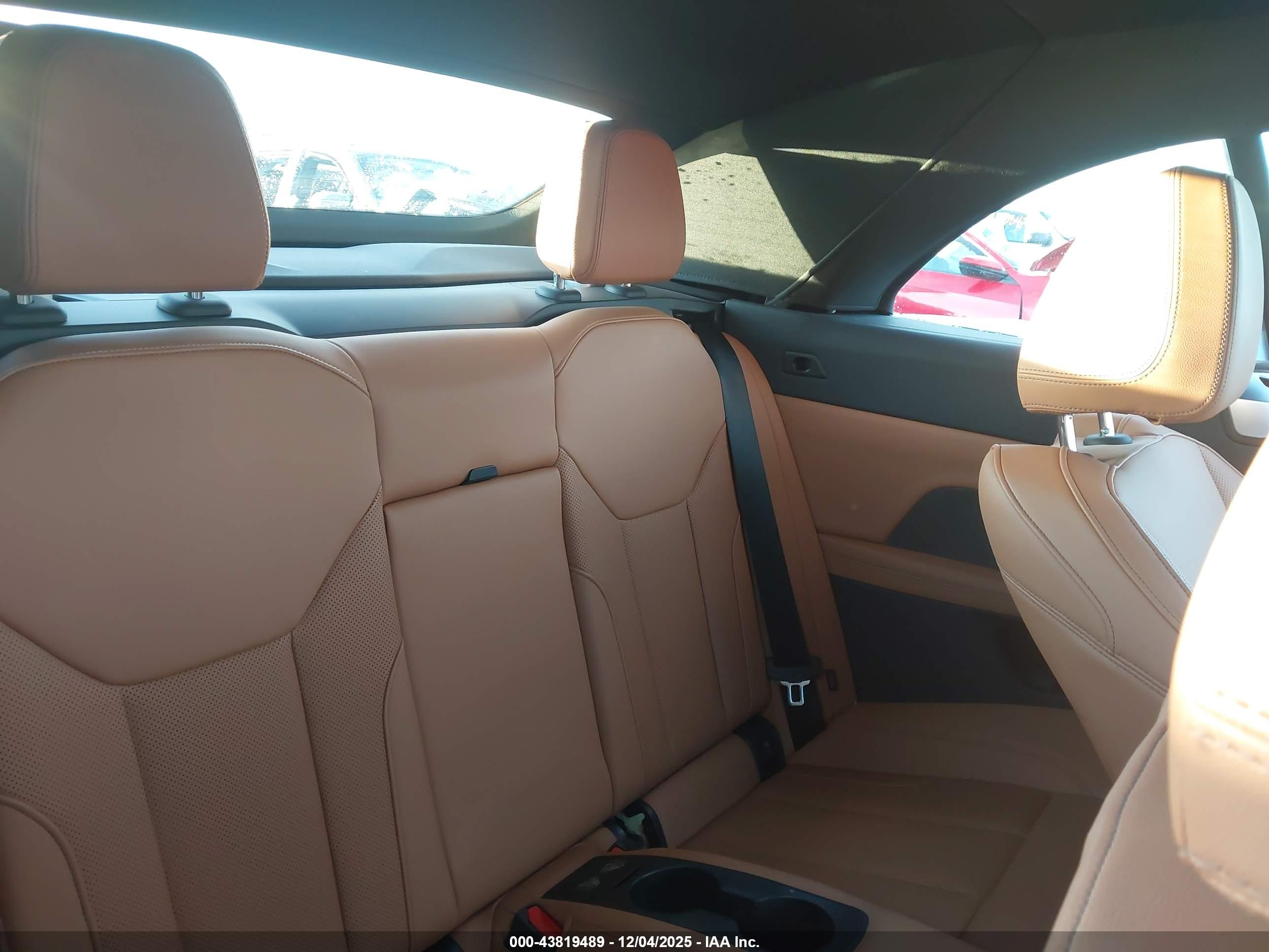 BMW M440I image 8
