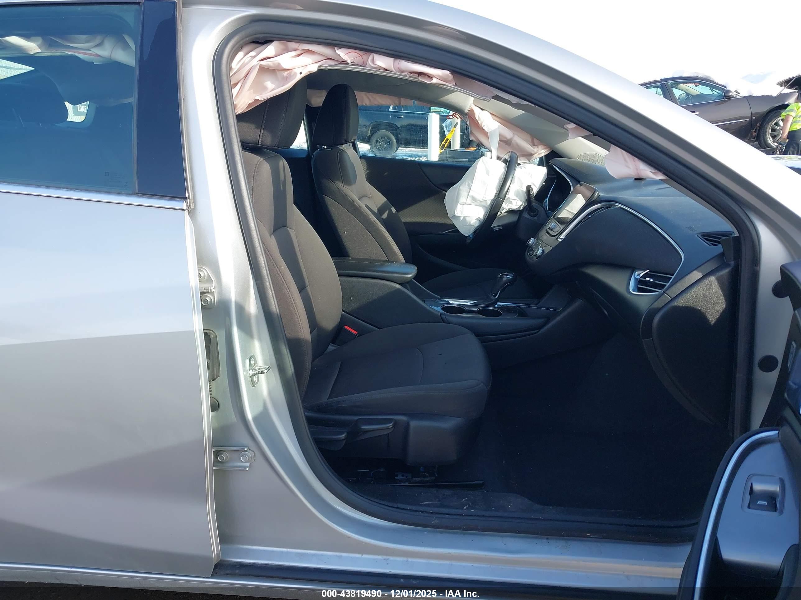 CHEVROLET MALIBU image 5