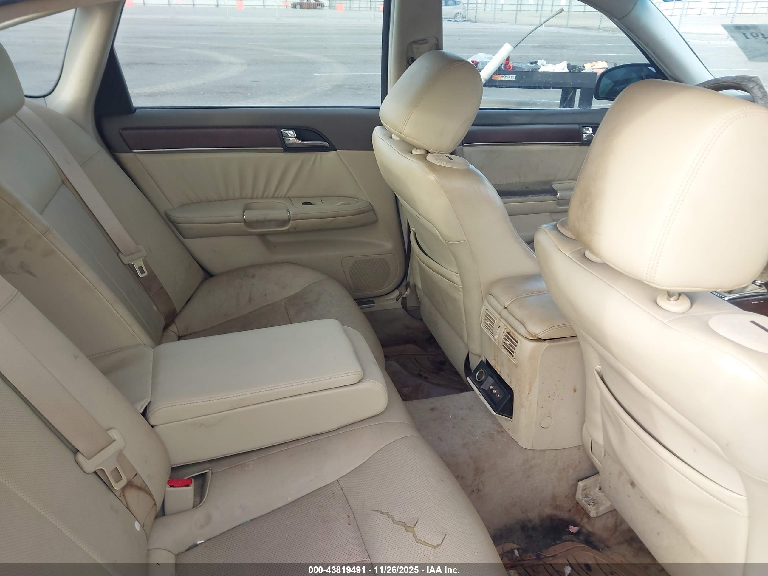 INFINITI M35 image 8