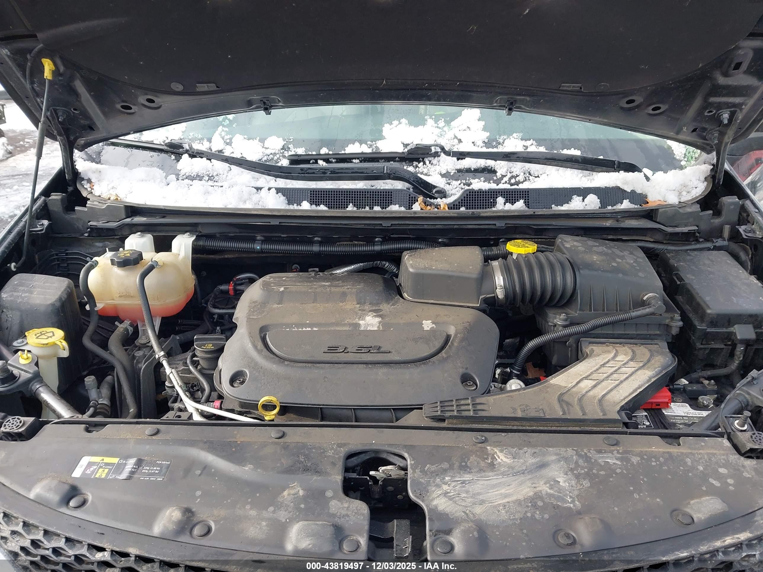CHRYSLER VOYAGER image 10