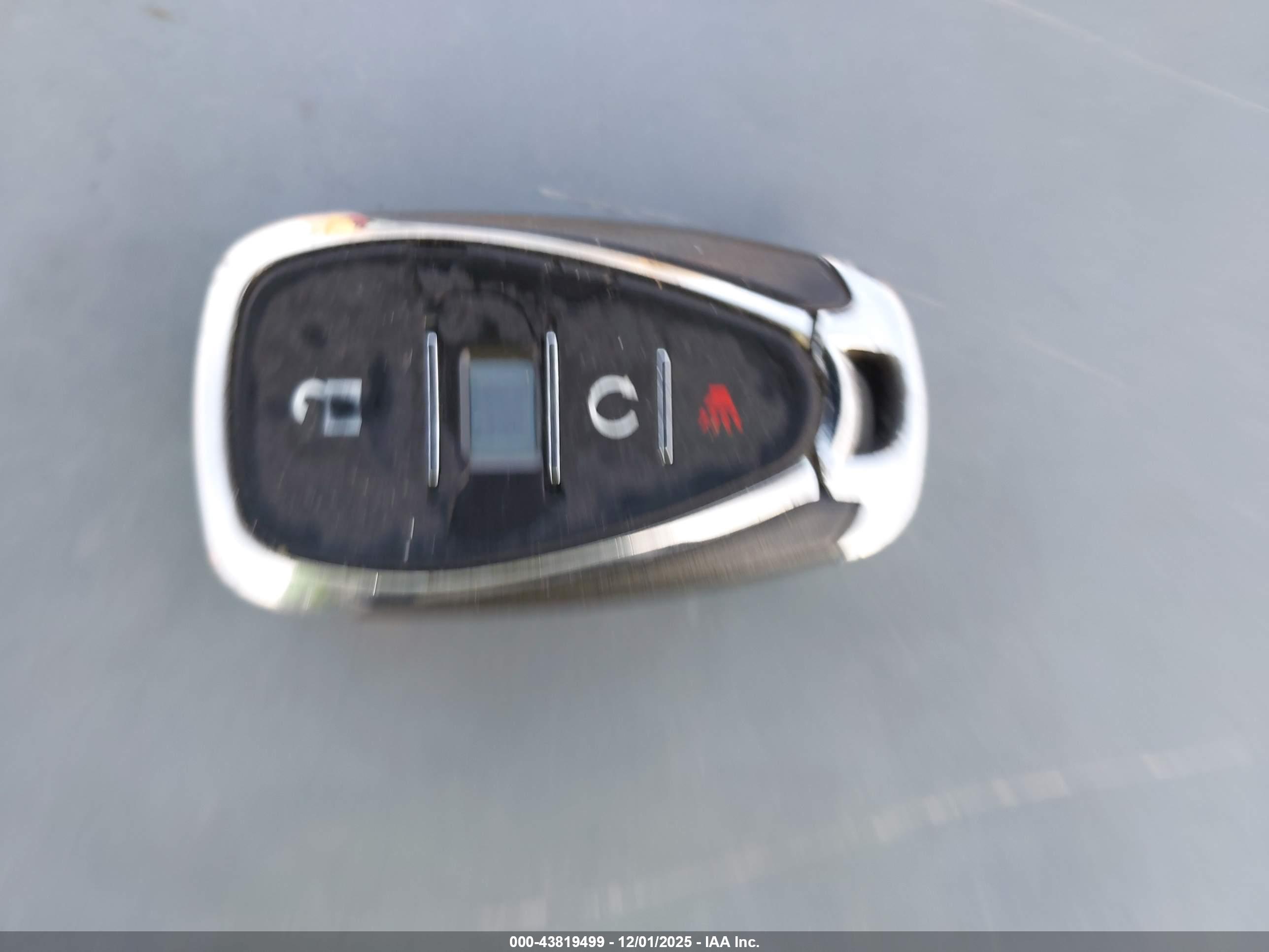 CHEVROLET TRAX image 11