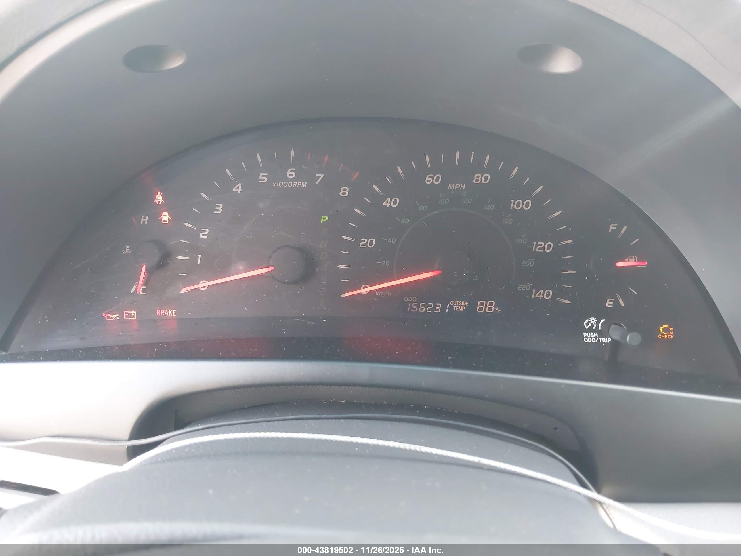 TOYOTA CAMRY image 7