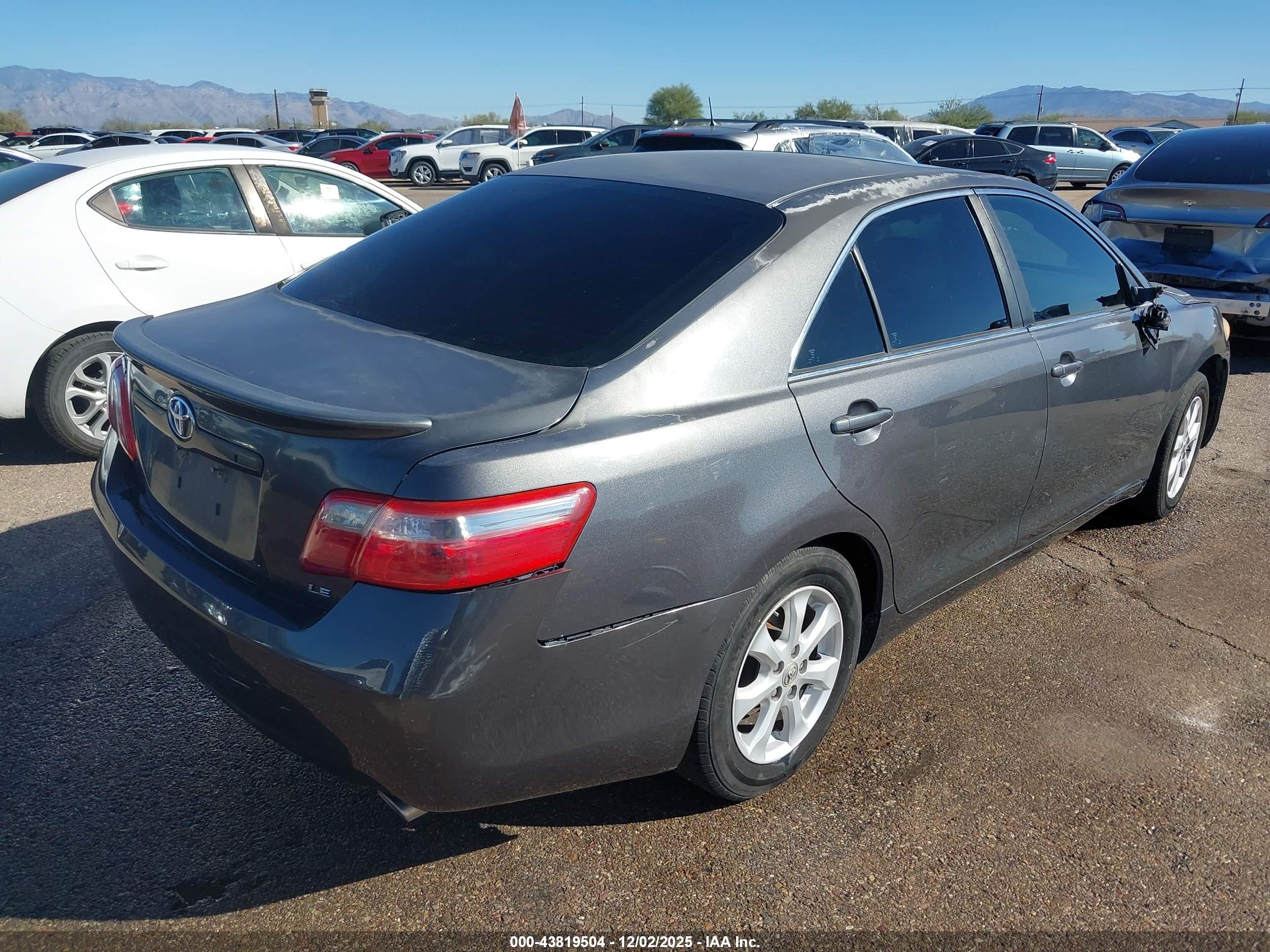 TOYOTA CAMRY image 4