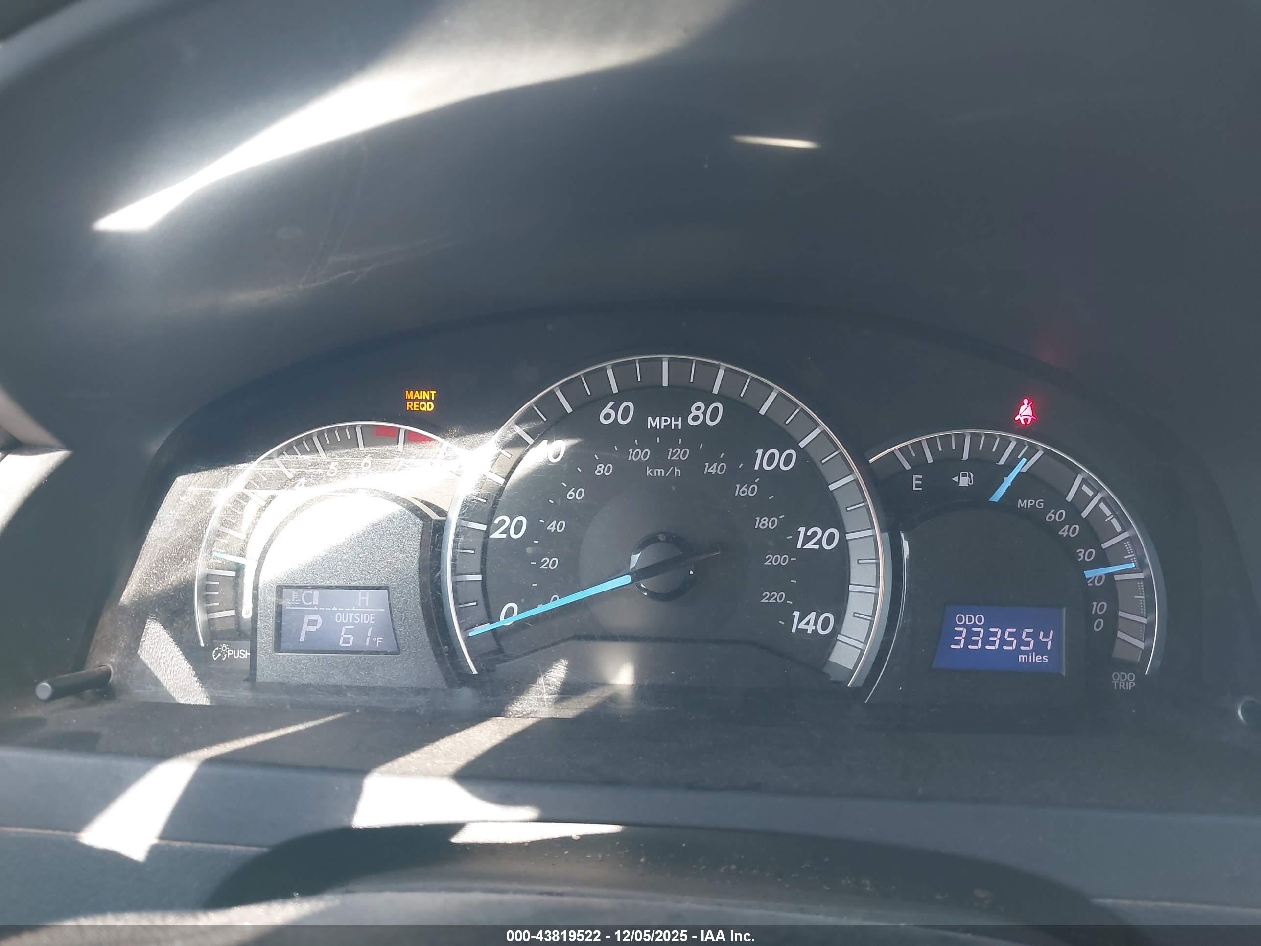 TOYOTA CAMRY image 7