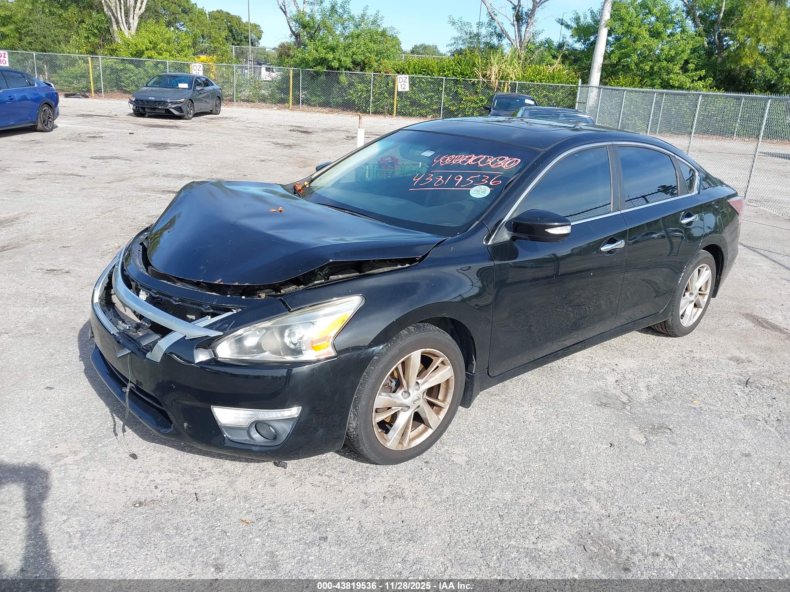 NISSAN ALTIMA image 2