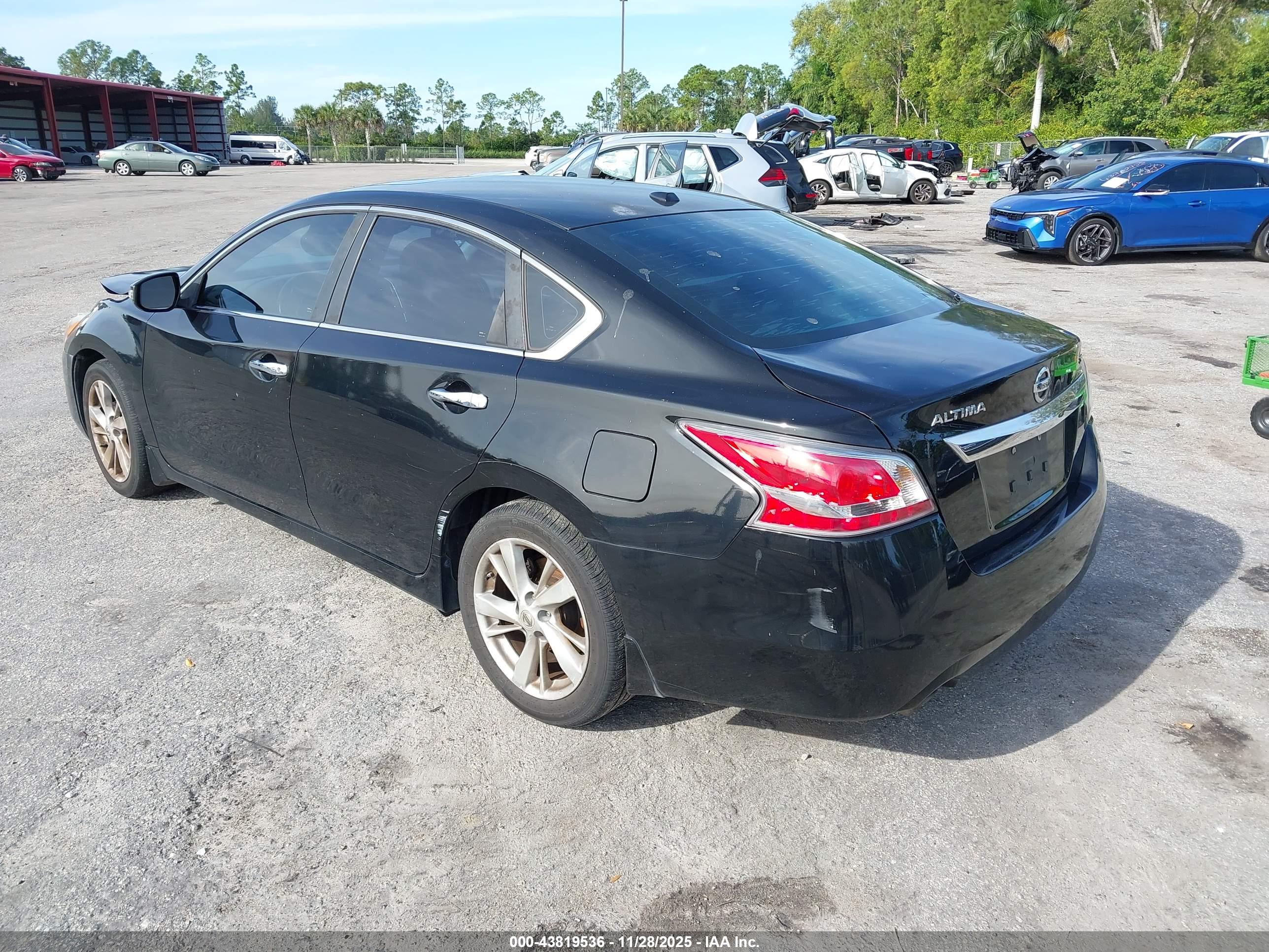 NISSAN ALTIMA image 3