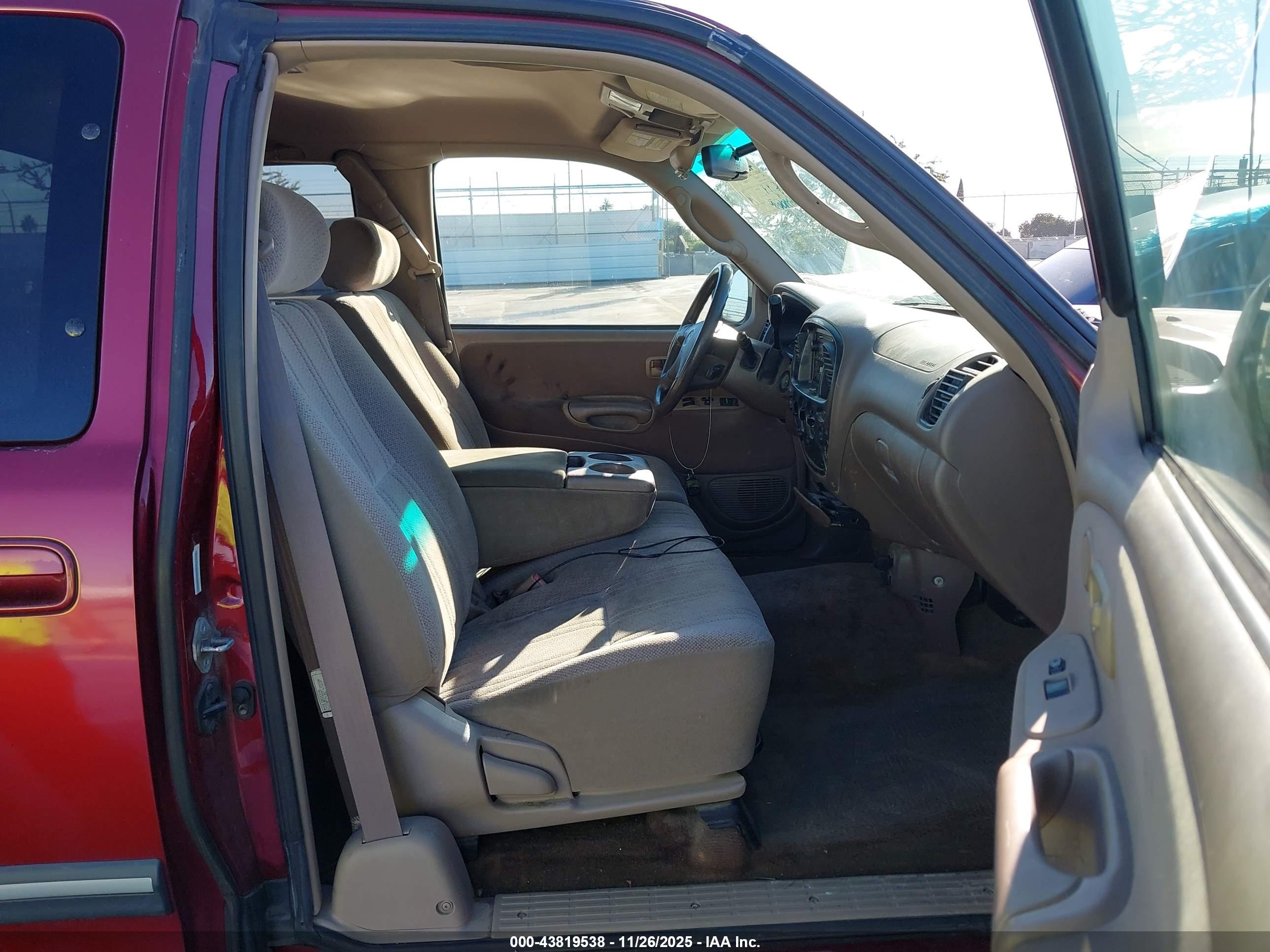 TOYOTA TUNDRA image 5