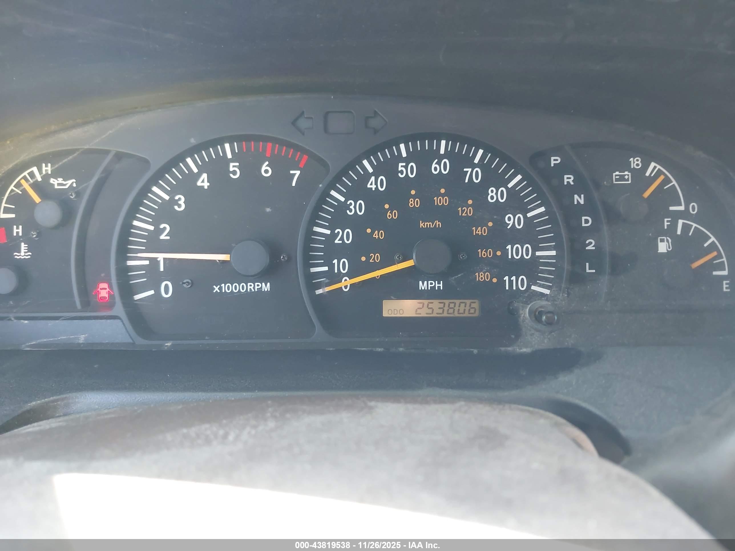 TOYOTA TUNDRA image 7