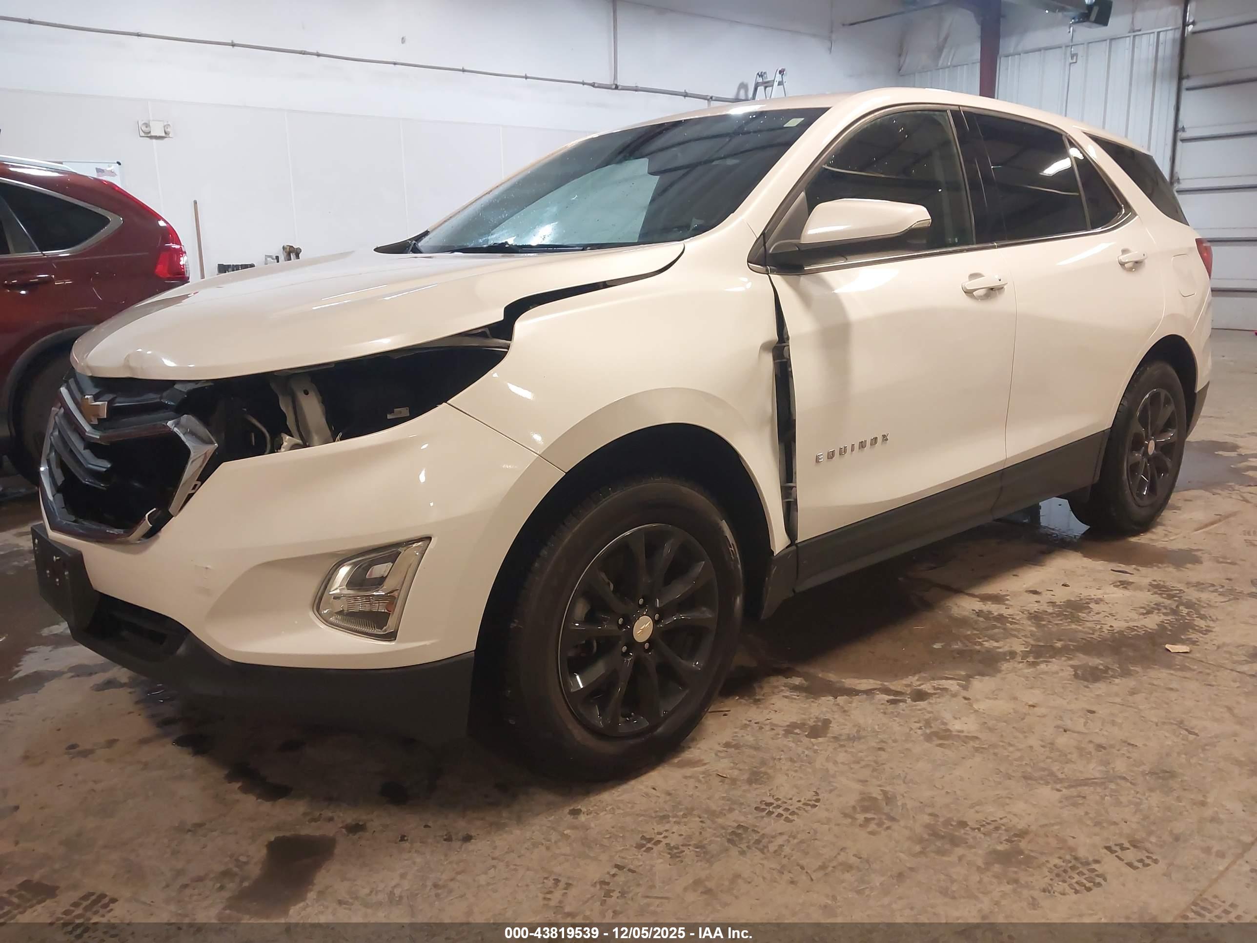 CHEVROLET EQUINOX image 2