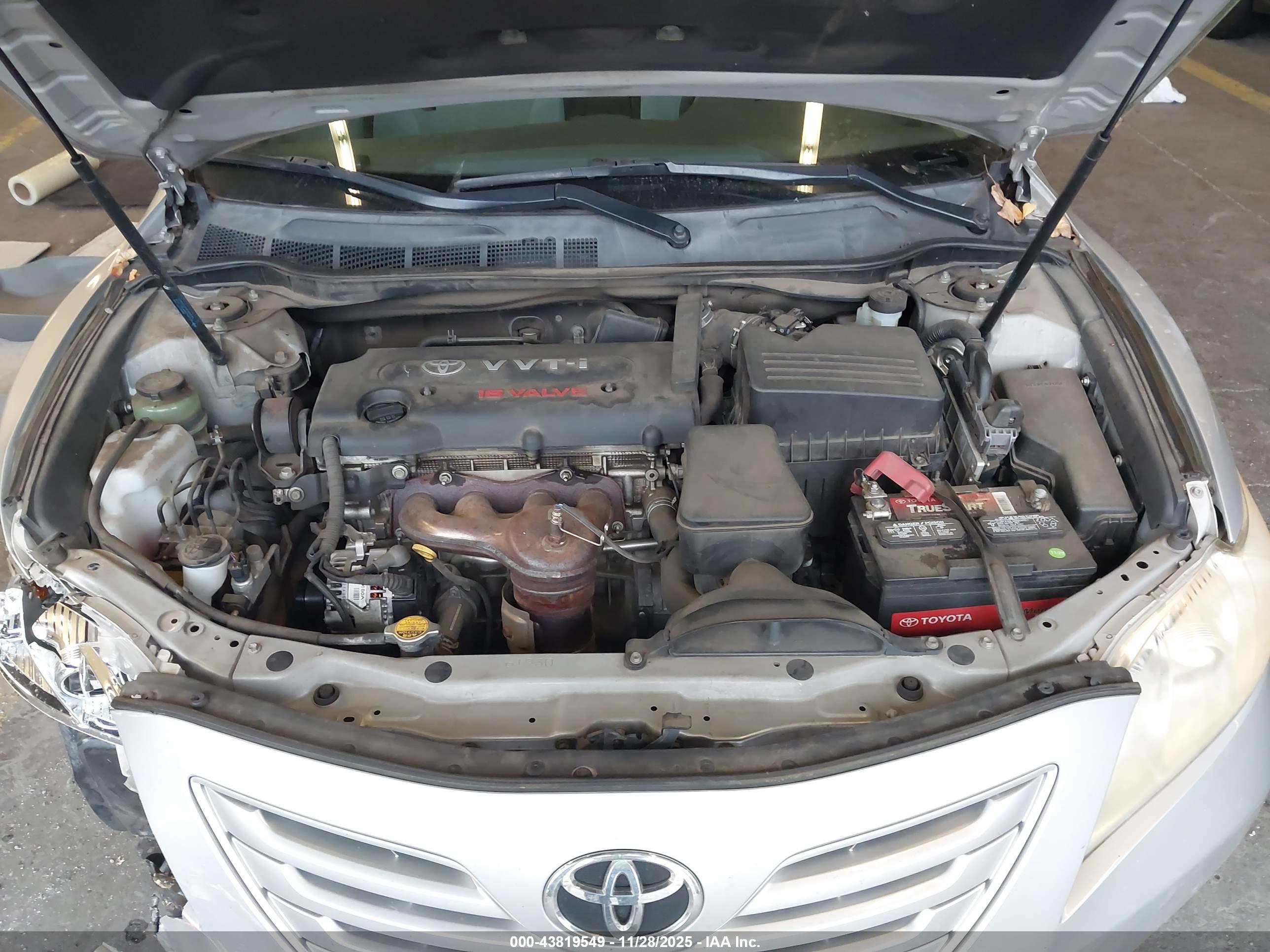 TOYOTA CAMRY image 10