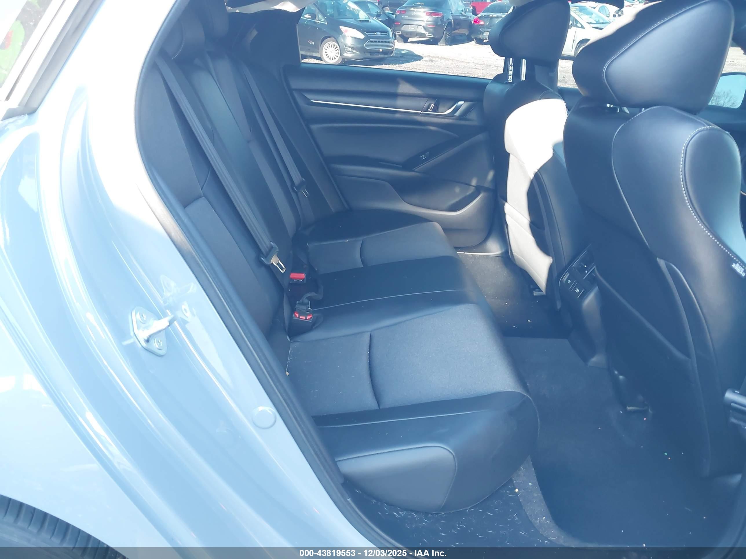 HONDA ACCORD image 8