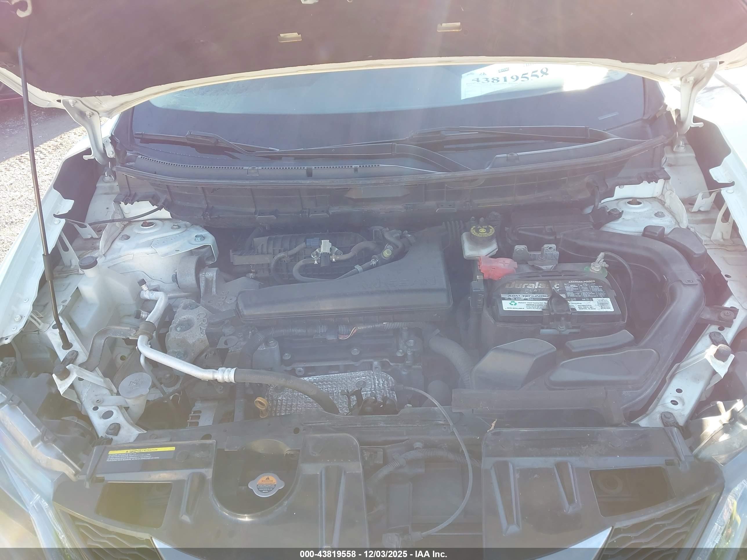 NISSAN ROGUE image 10