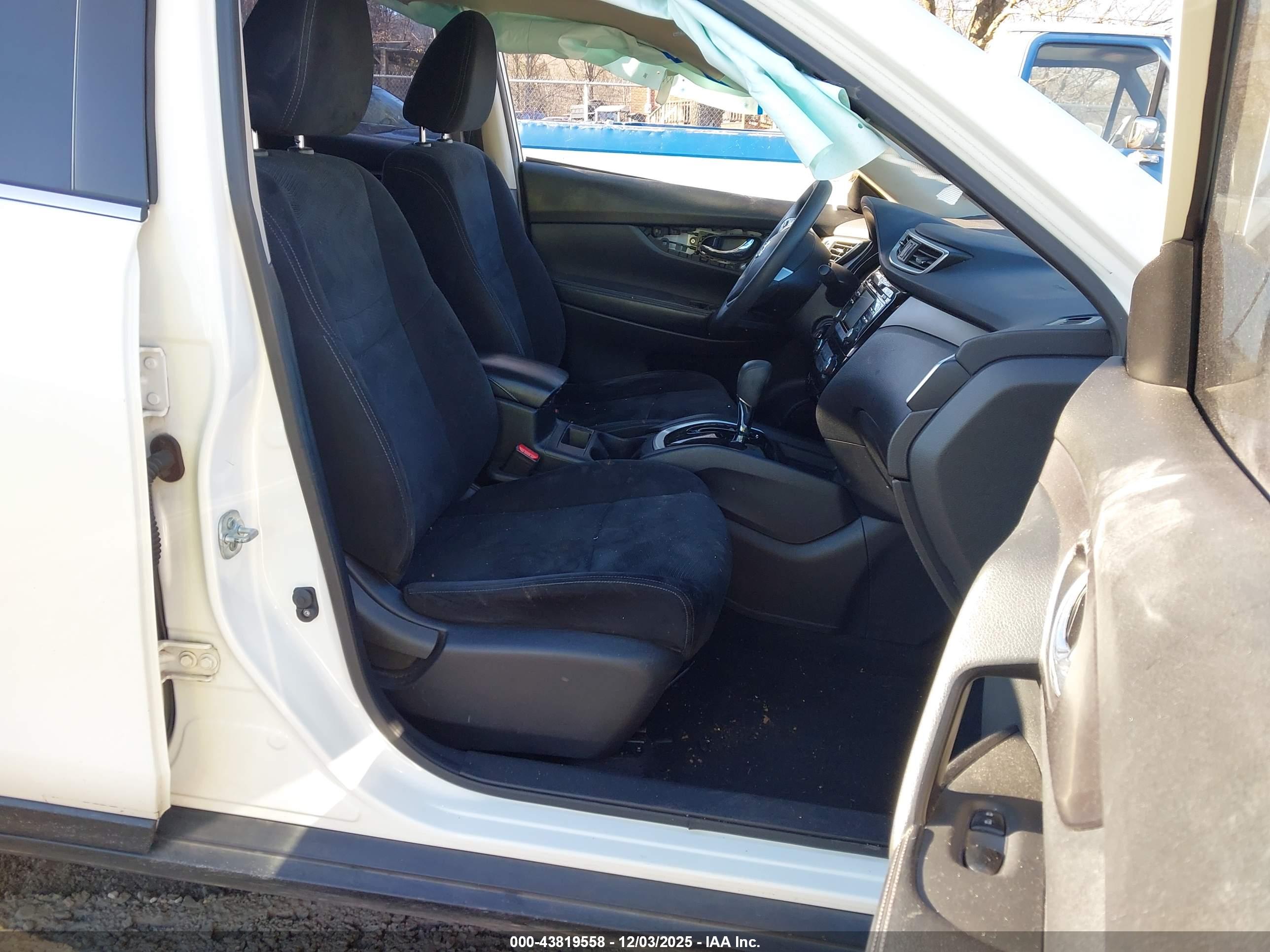 NISSAN ROGUE image 5