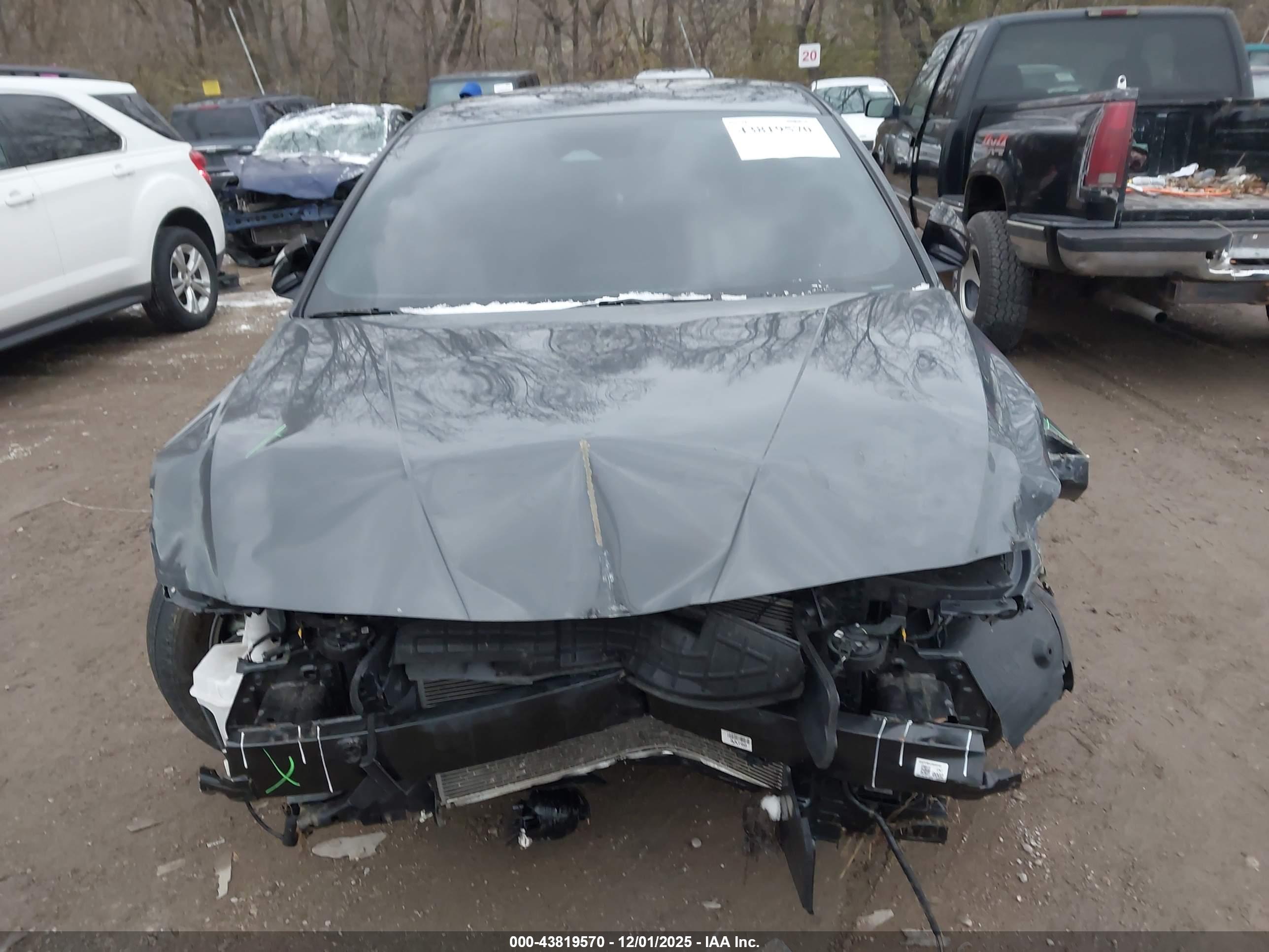 HYUNDAI ELANTRA image 6