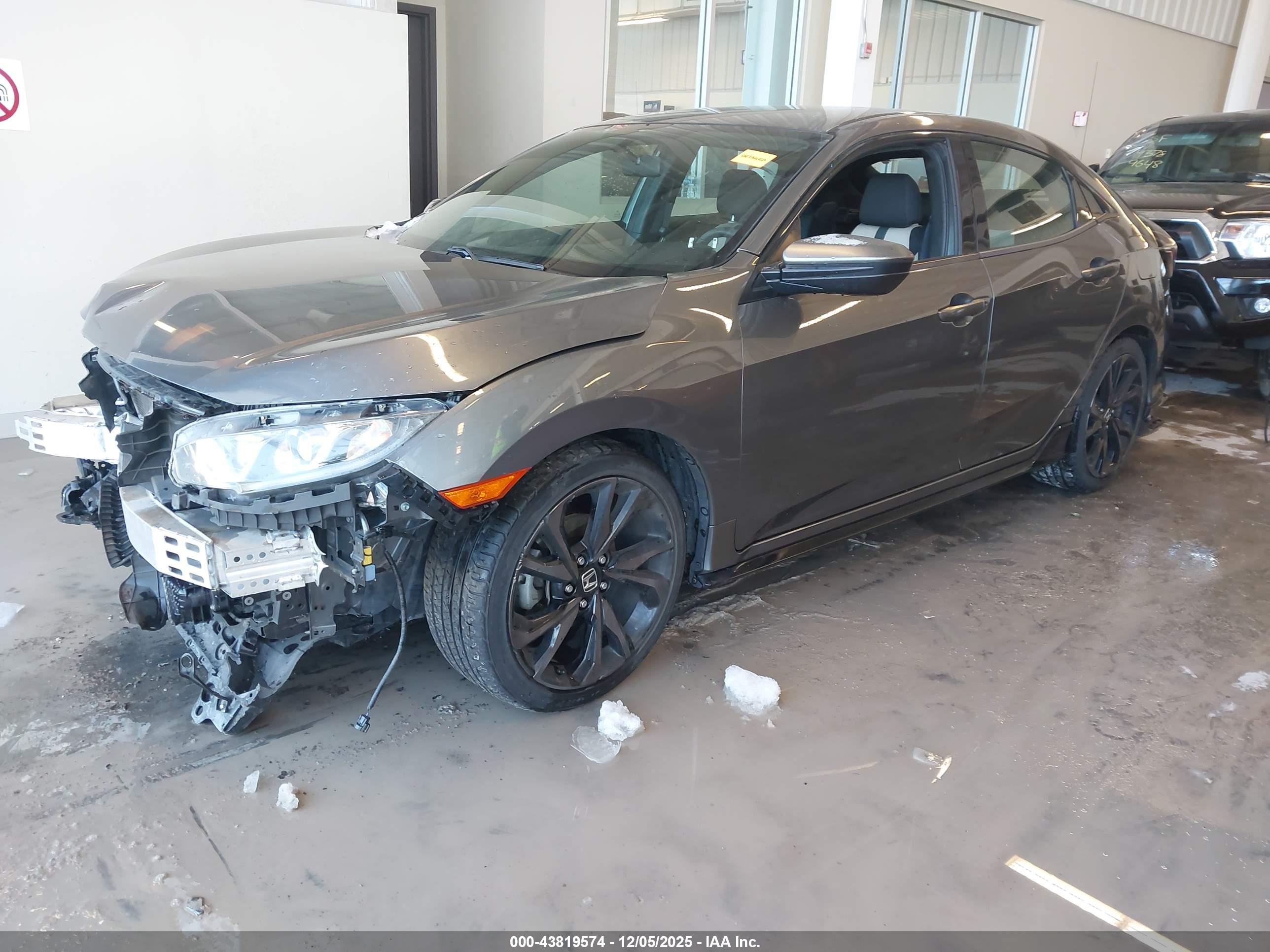HONDA CIVIC image 2